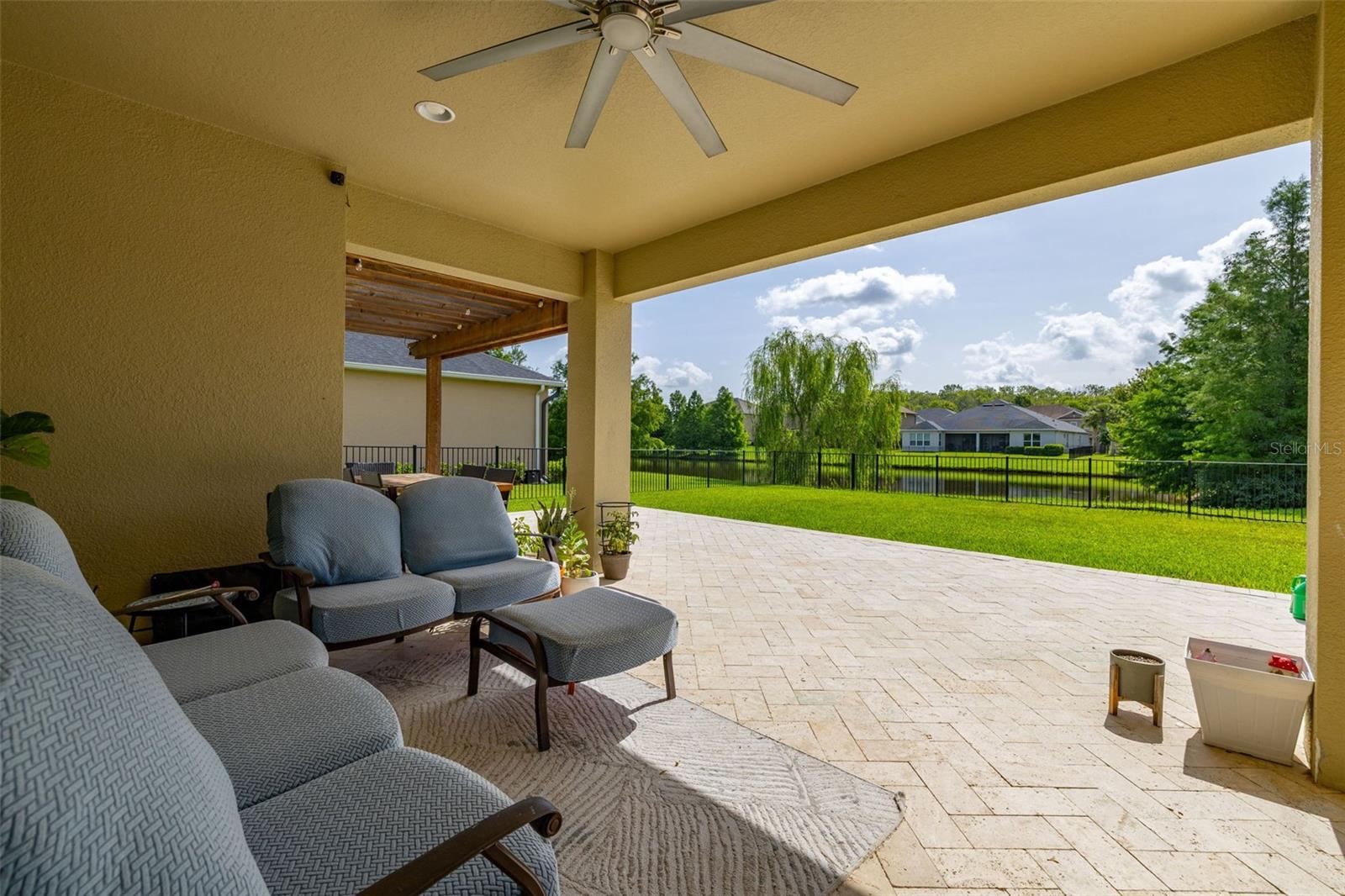 RETREAT AT LAKE CHARM - Residential