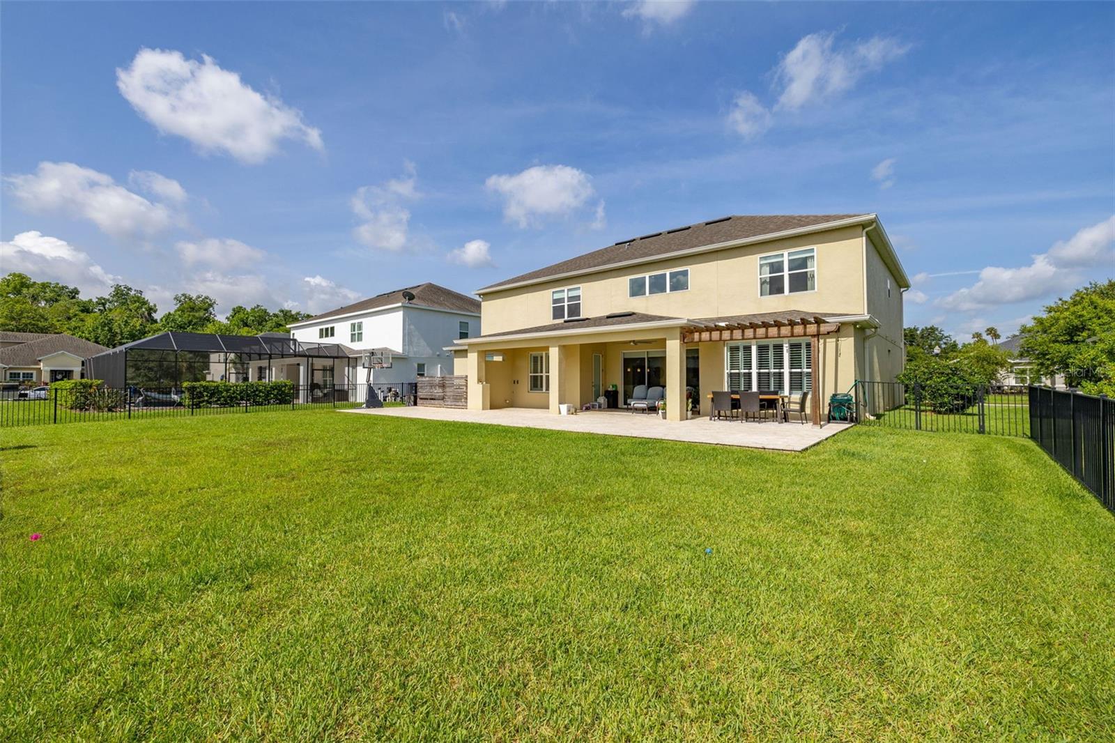 RETREAT AT LAKE CHARM - Residential