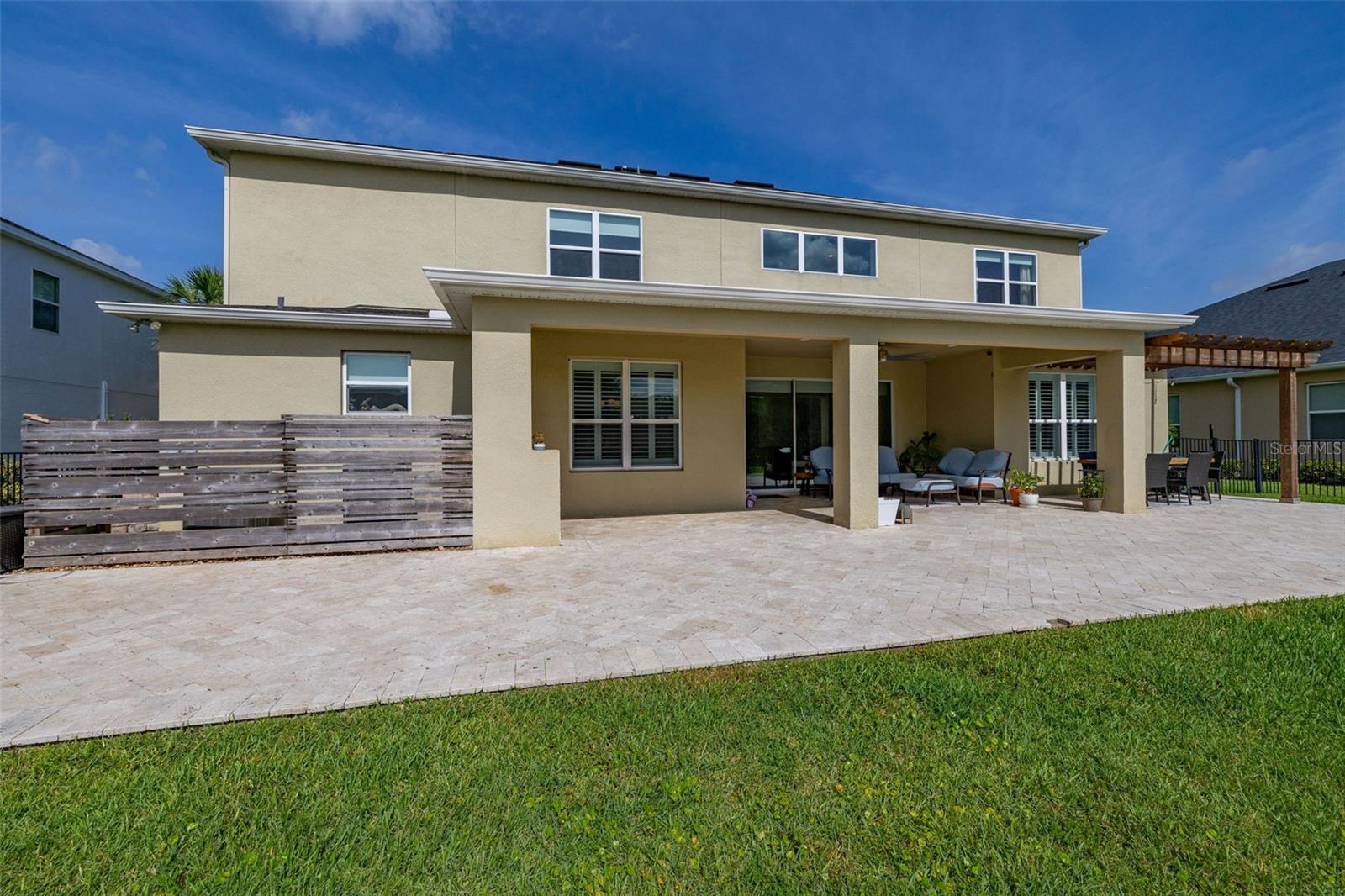 RETREAT AT LAKE CHARM - Residential