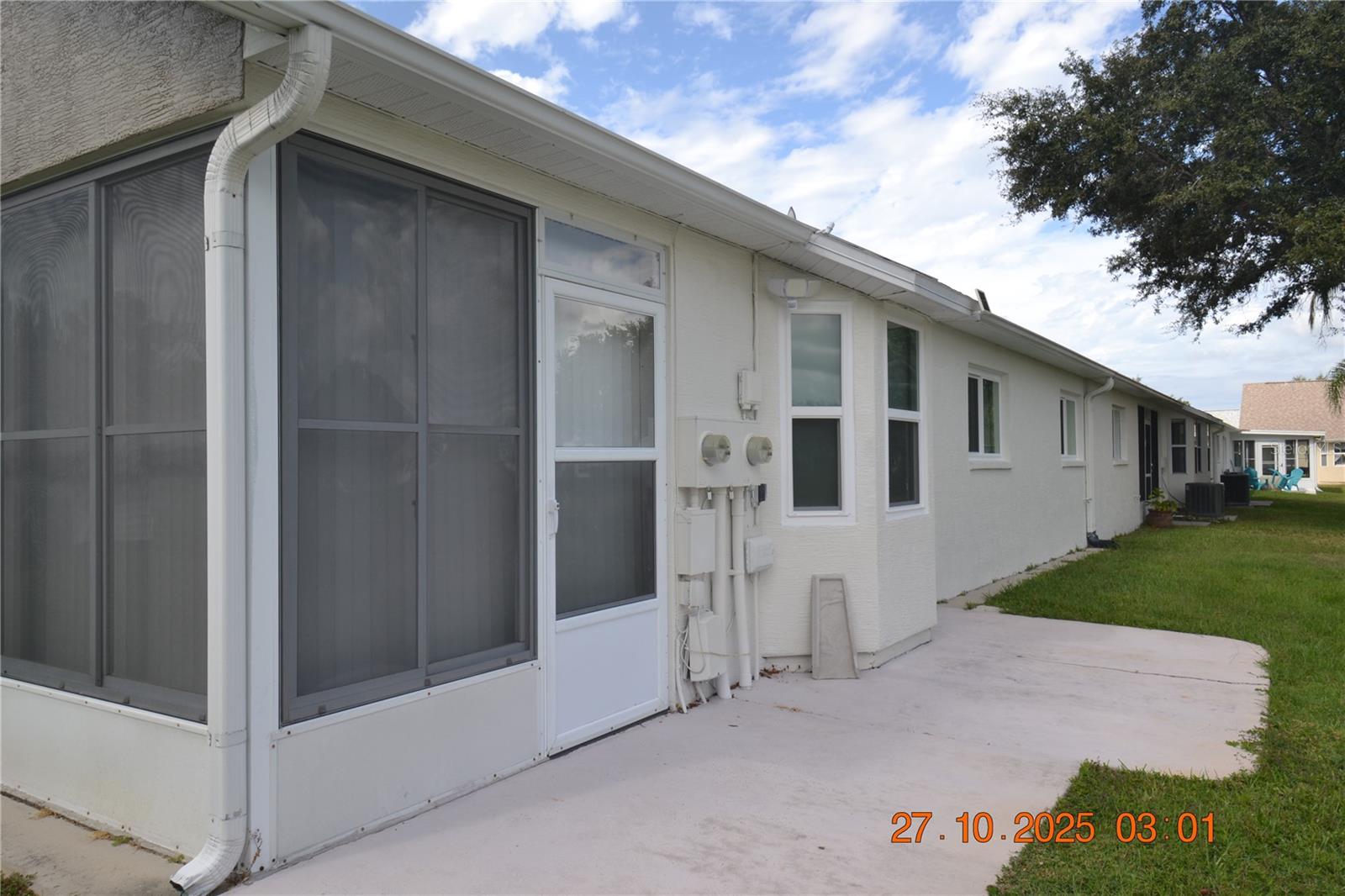 VILLA DEL RIO - Residential Lease