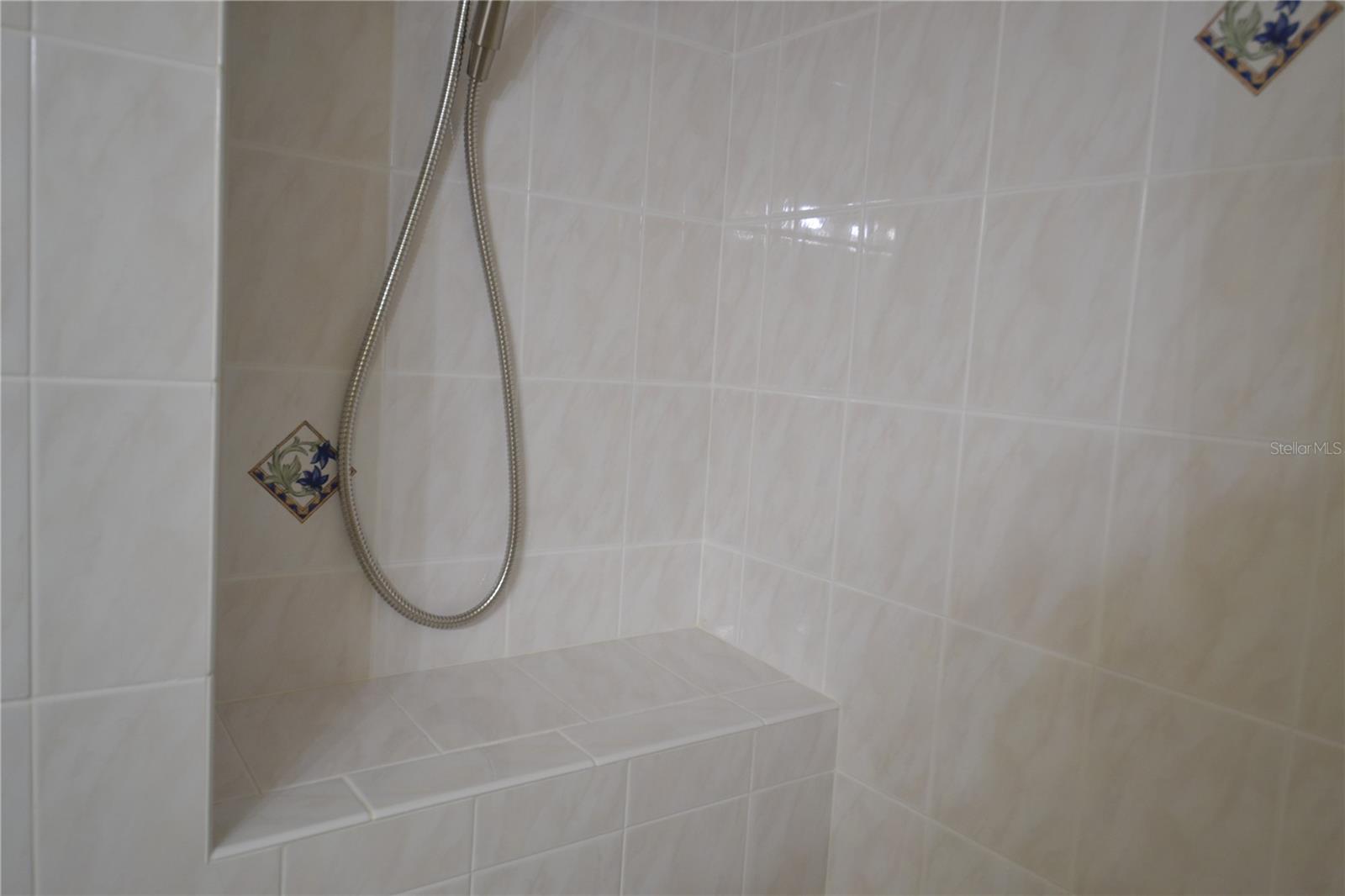 VILLA DEL RIO - Residential Lease