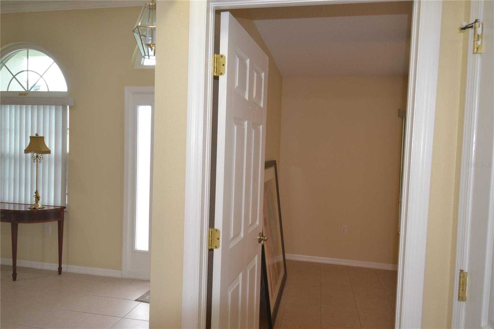 VILLA DEL RIO - Residential Lease