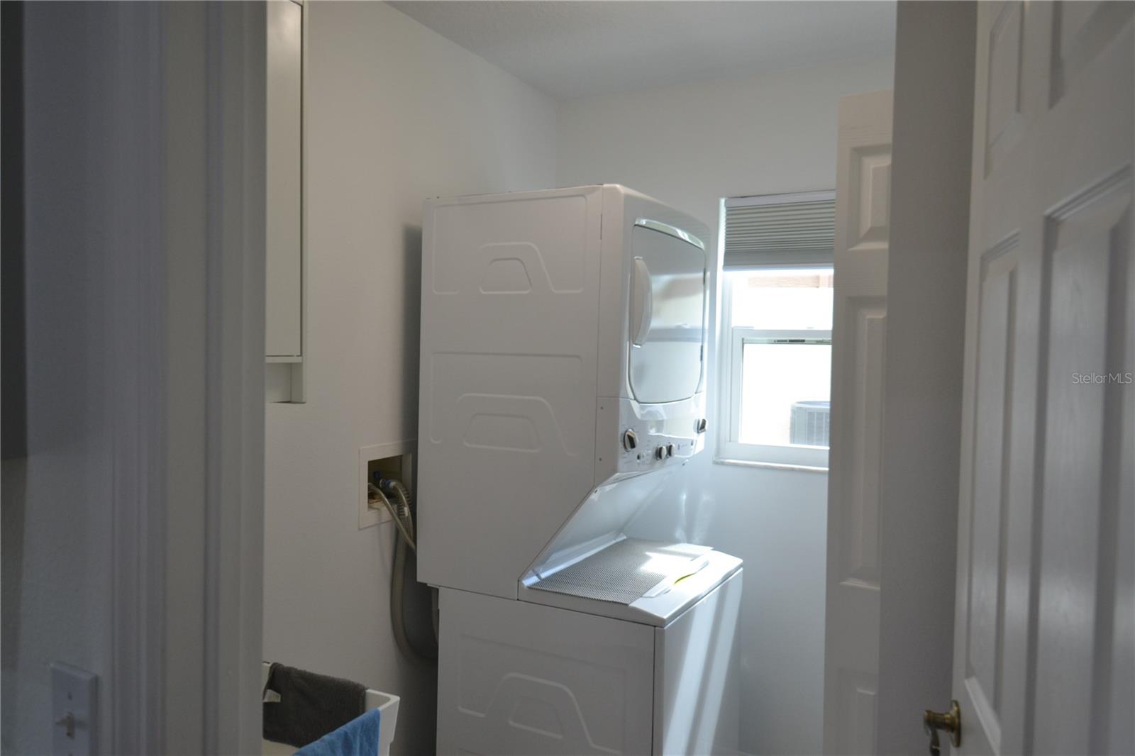 VILLA DEL RIO - Residential Lease