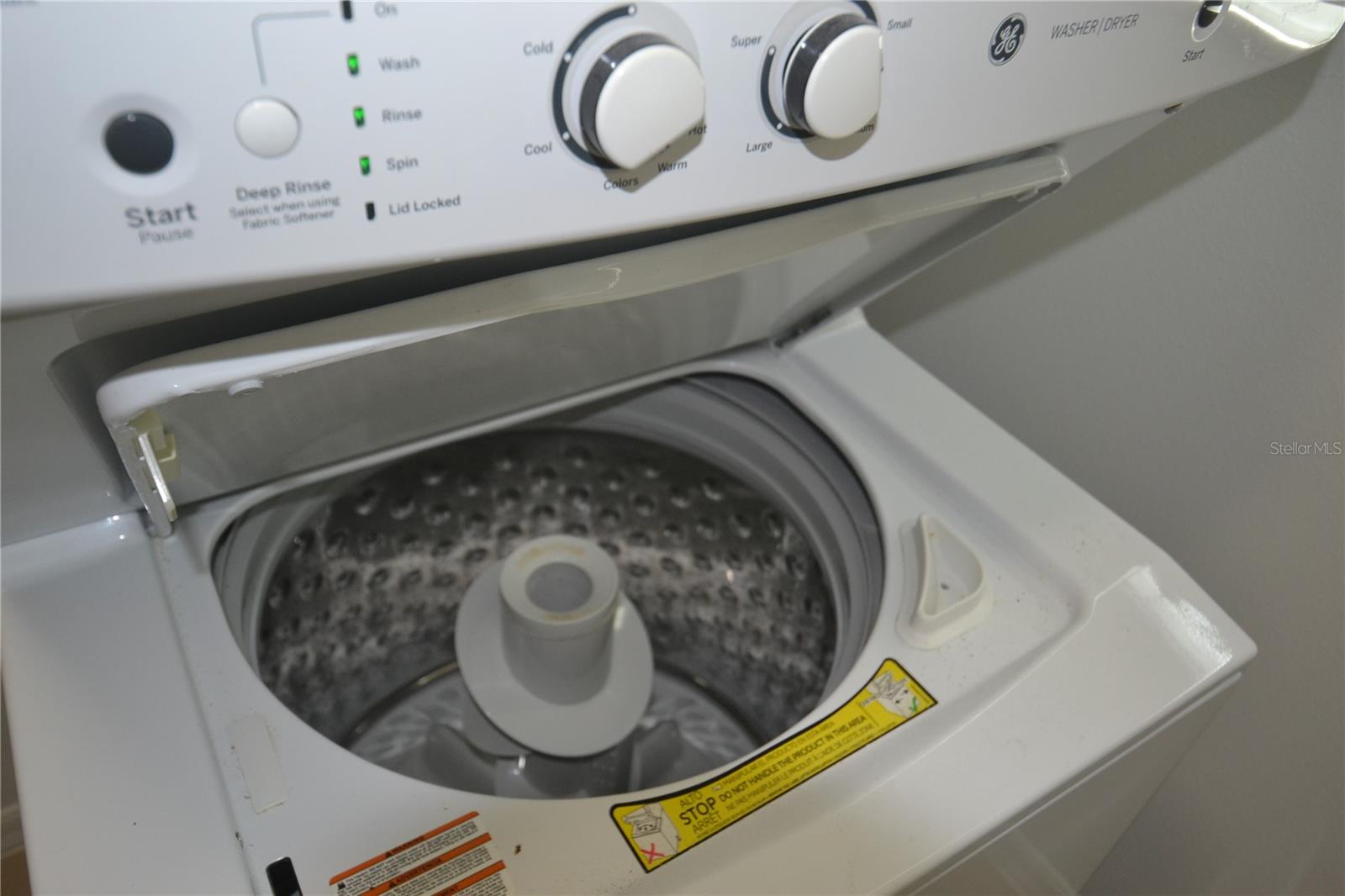 VILLA DEL RIO - Residential Lease