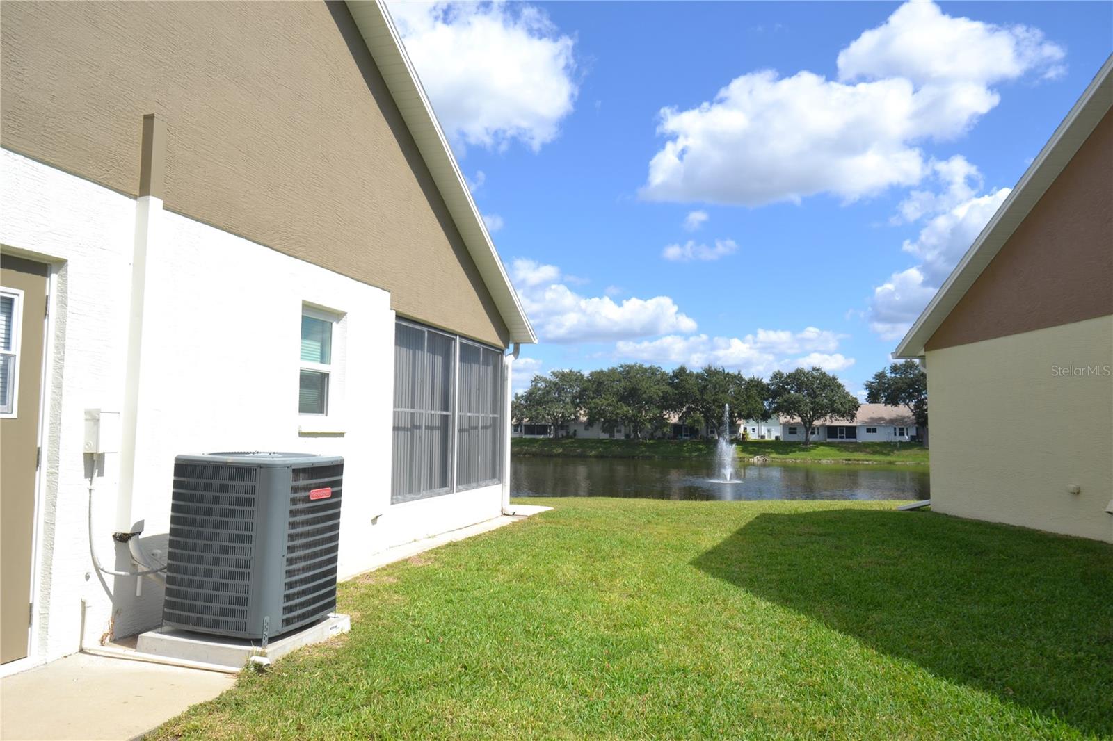 VILLA DEL RIO - Residential Lease