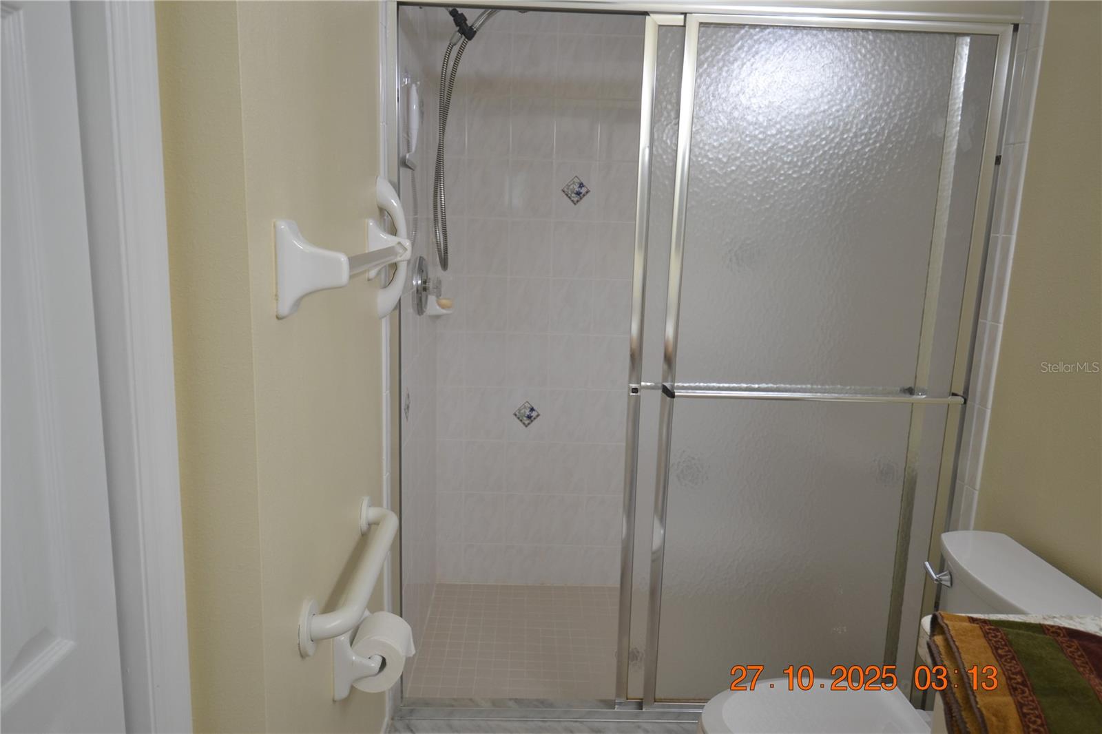 VILLA DEL RIO - Residential Lease