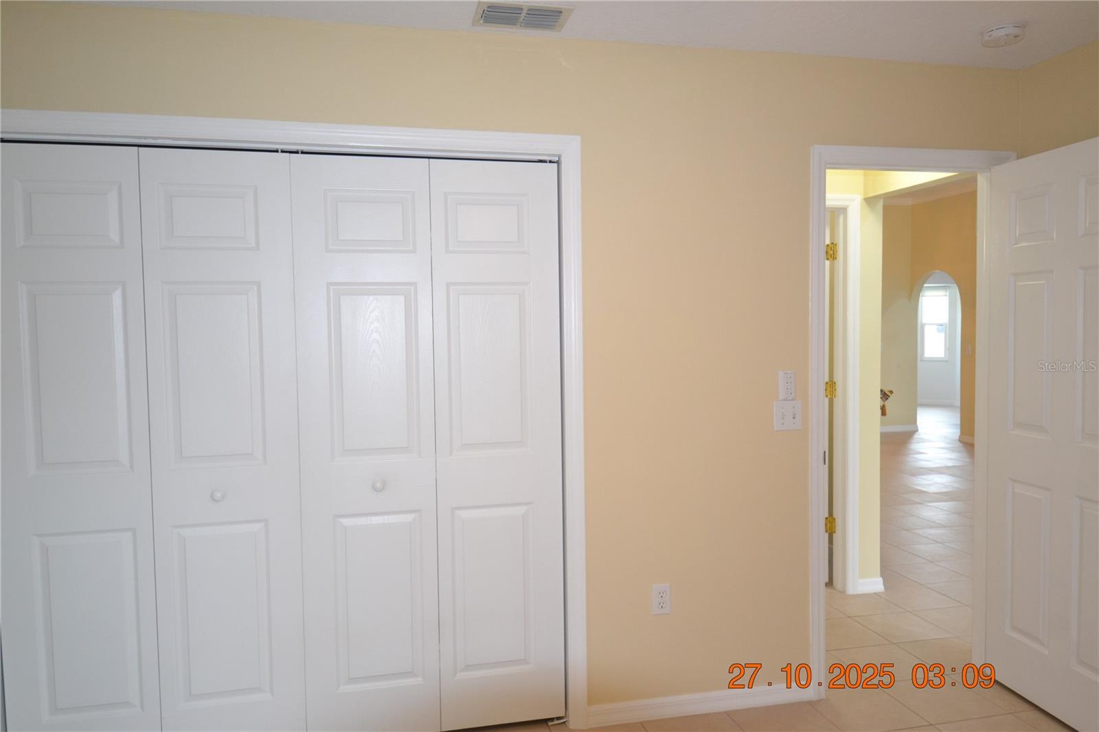 VILLA DEL RIO - Residential Lease