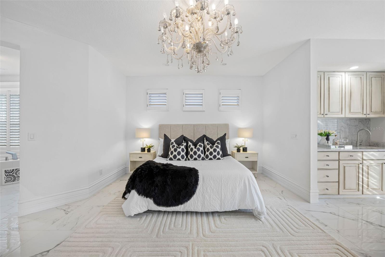 KIPPS COLONY ESTATES AT PASADENA YACHT/COUNTRY CL - Residential
