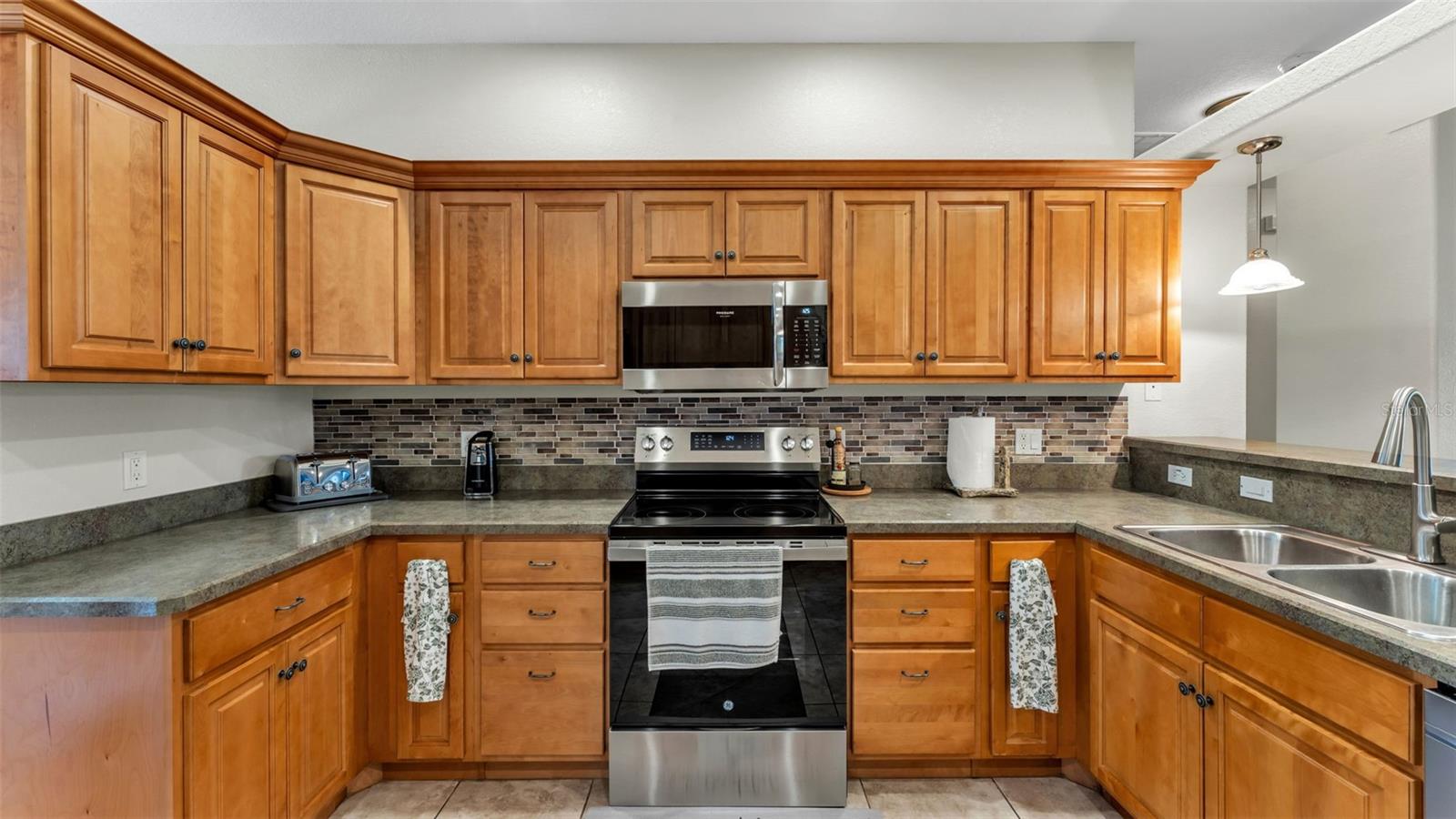 BENTLEY OAKS - Residential