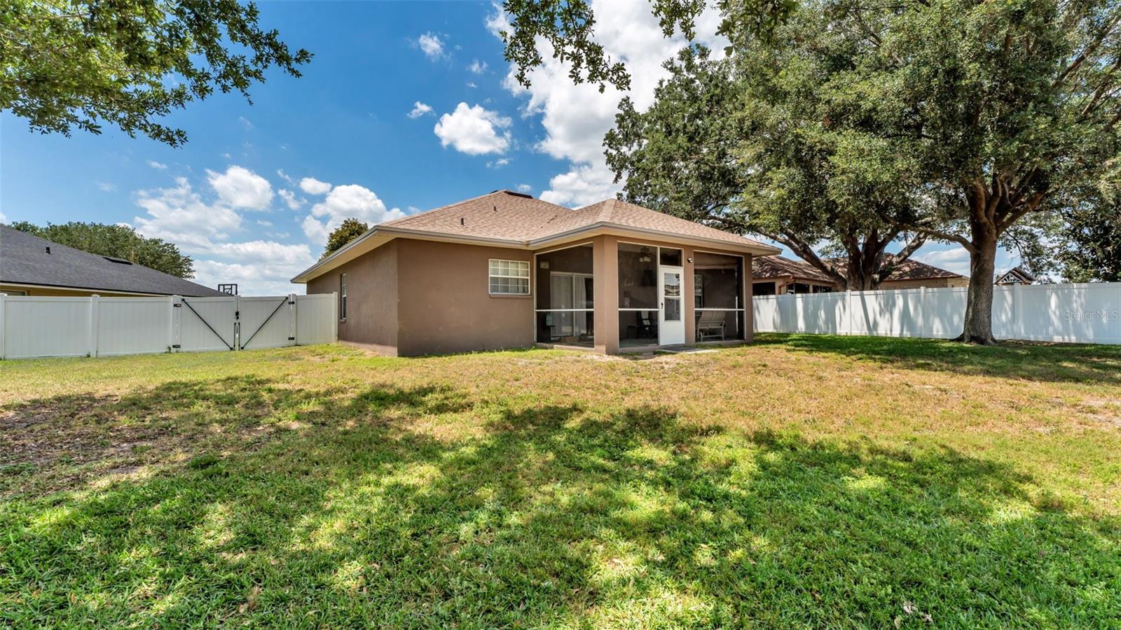 BENTLEY OAKS - Residential