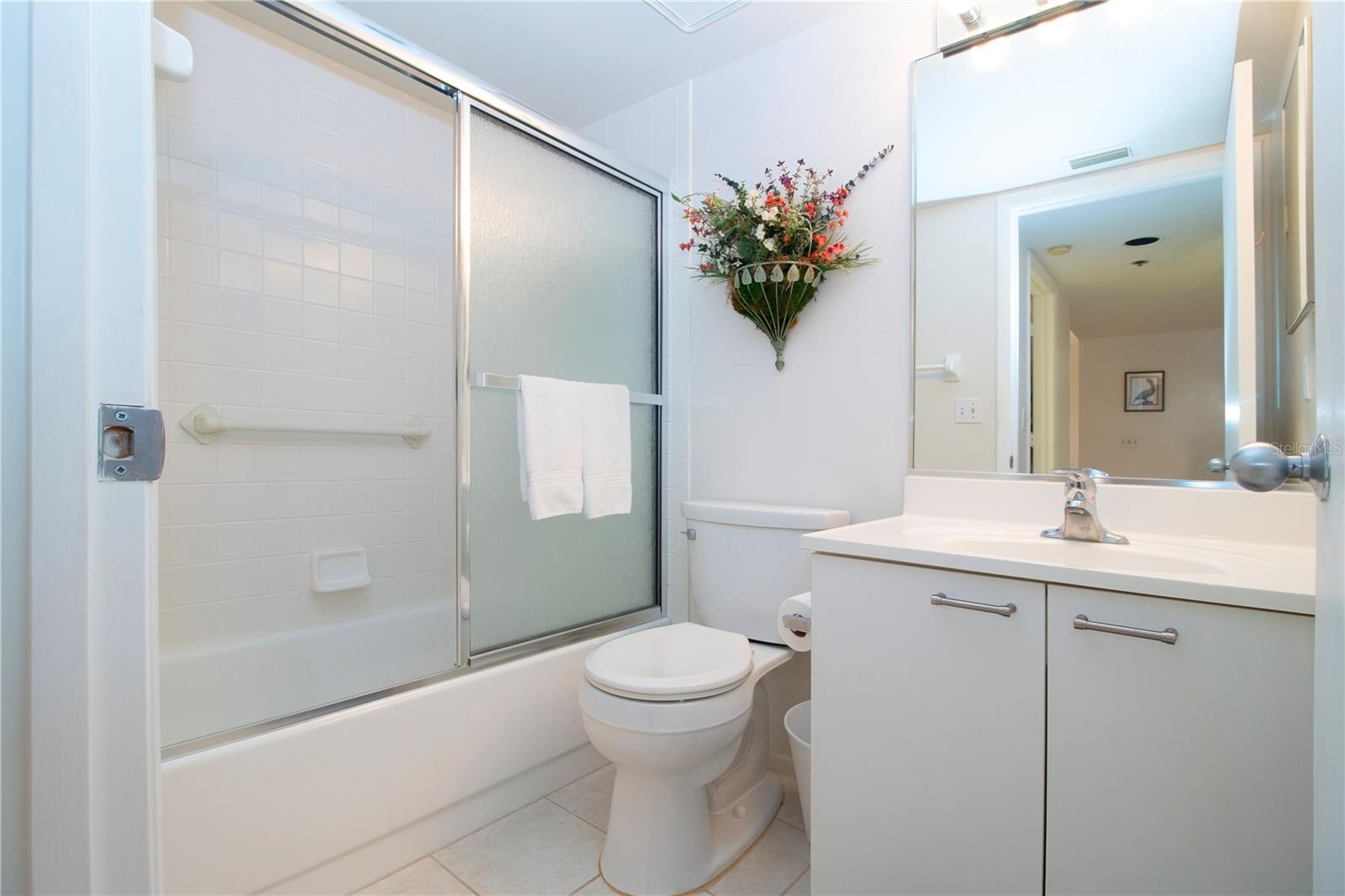 LINKS AT PINEBROOK CONDO PH III - Residential