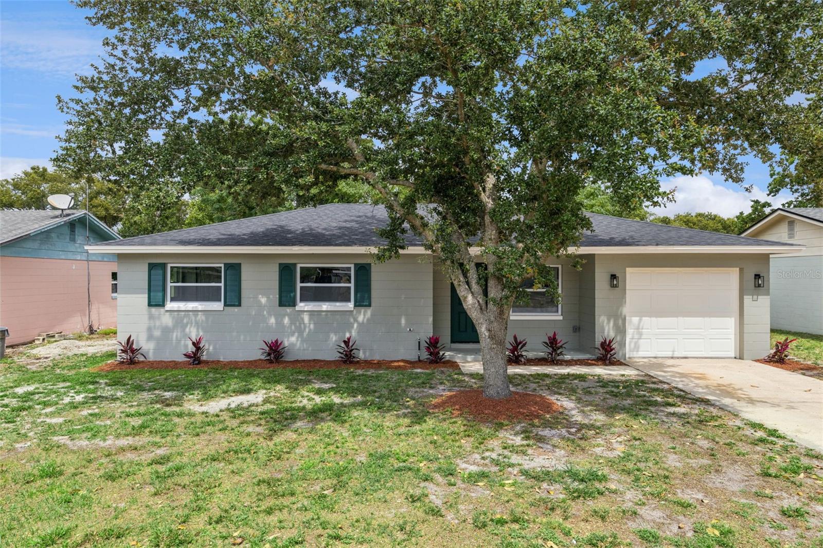 PEACH LAKE MANOR - Residential