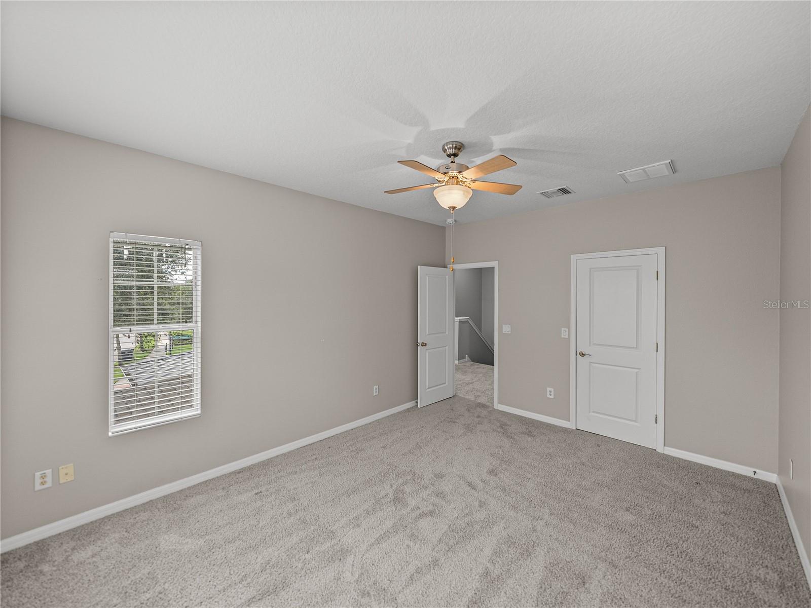 9G0 | WINTHROP VILLAGE PHASE ONE-B-1 - Residential Lease
