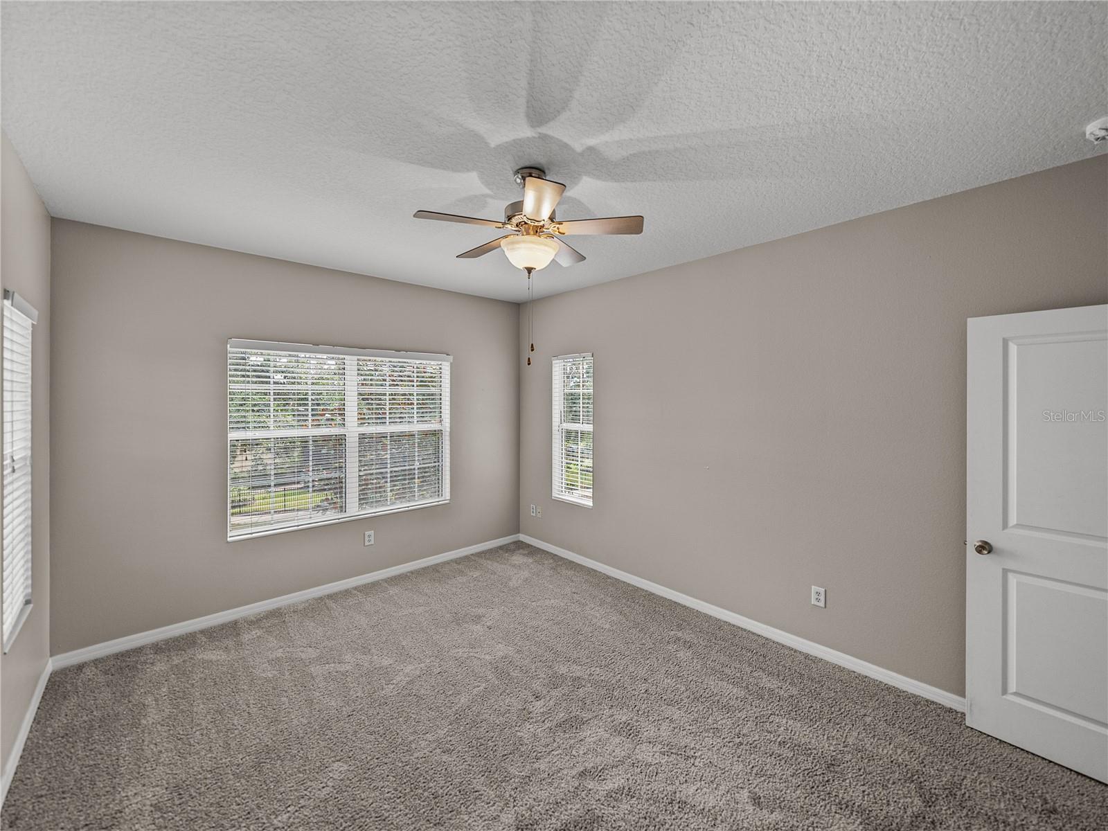9G0 | WINTHROP VILLAGE PHASE ONE-B-1 - Residential Lease