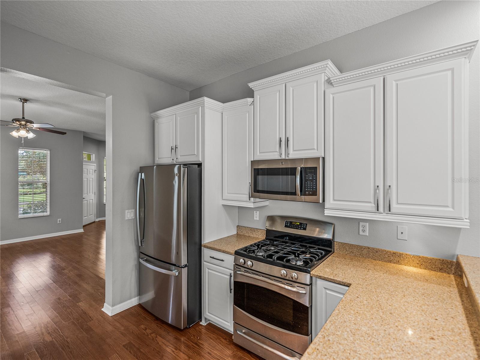 9G0 | WINTHROP VILLAGE PHASE ONE-B-1 - Residential Lease