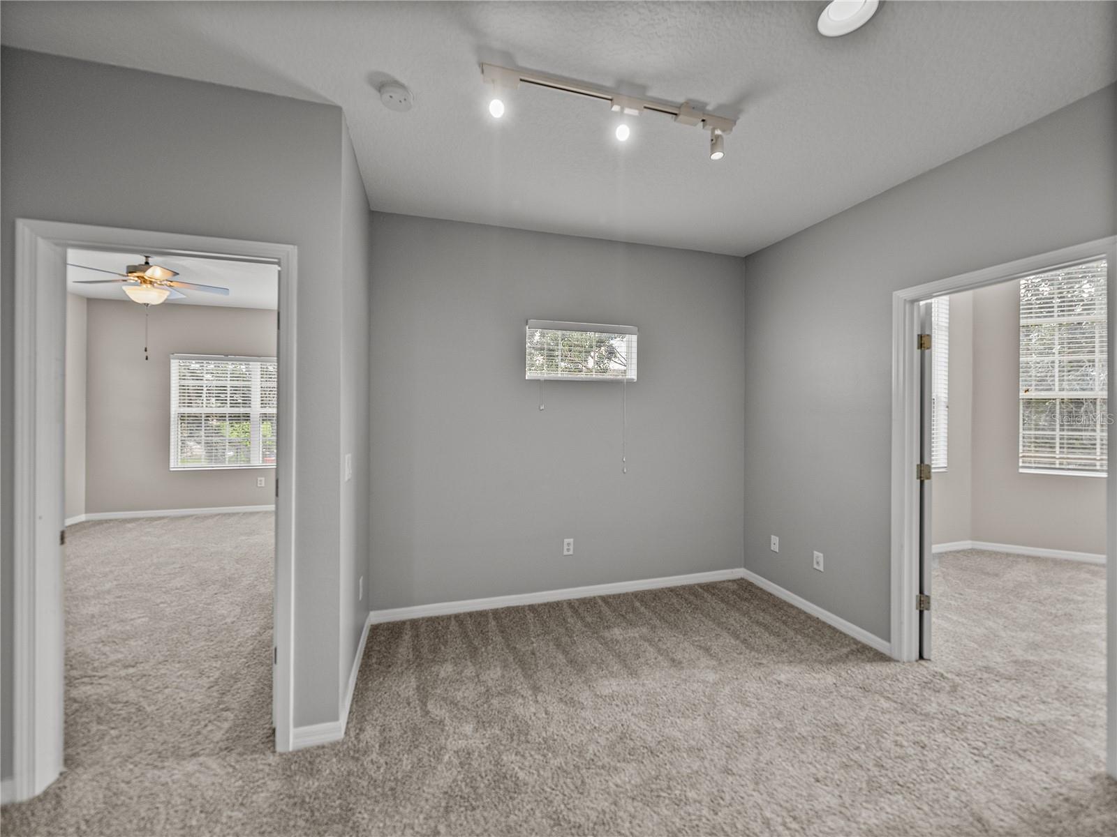 9G0 | WINTHROP VILLAGE PHASE ONE-B-1 - Residential Lease