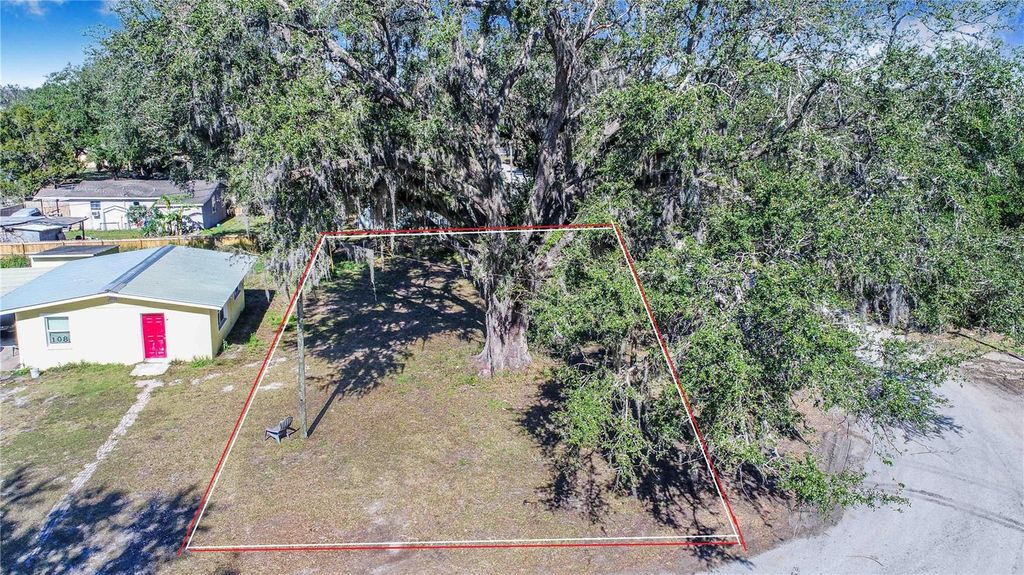 Photo of Fouse Avenue, Dundee, FL 33838 (MLS # P4933484)