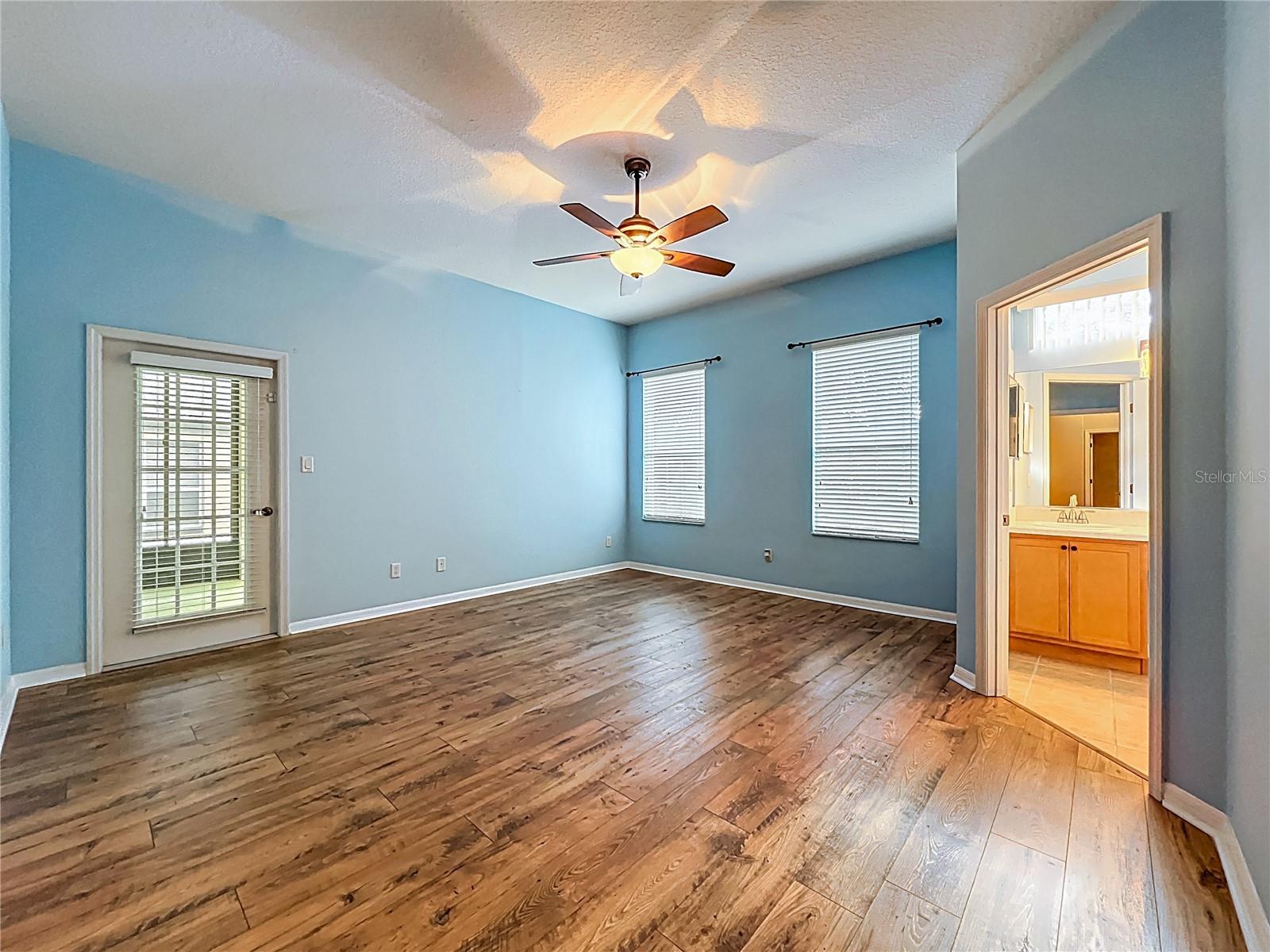 PLANTATION AT LEESBURG GLENDALE VILLAGE - Residential