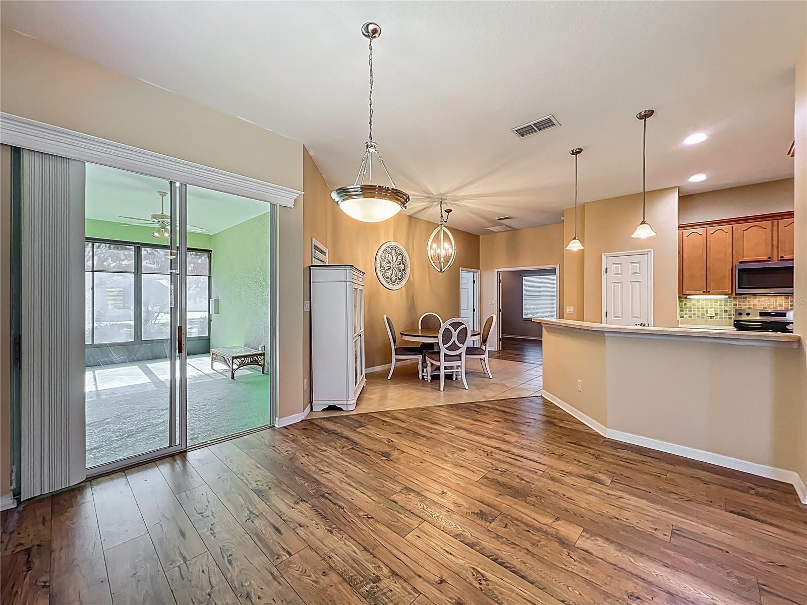 PLANTATION AT LEESBURG GLENDALE VILLAGE - Residential