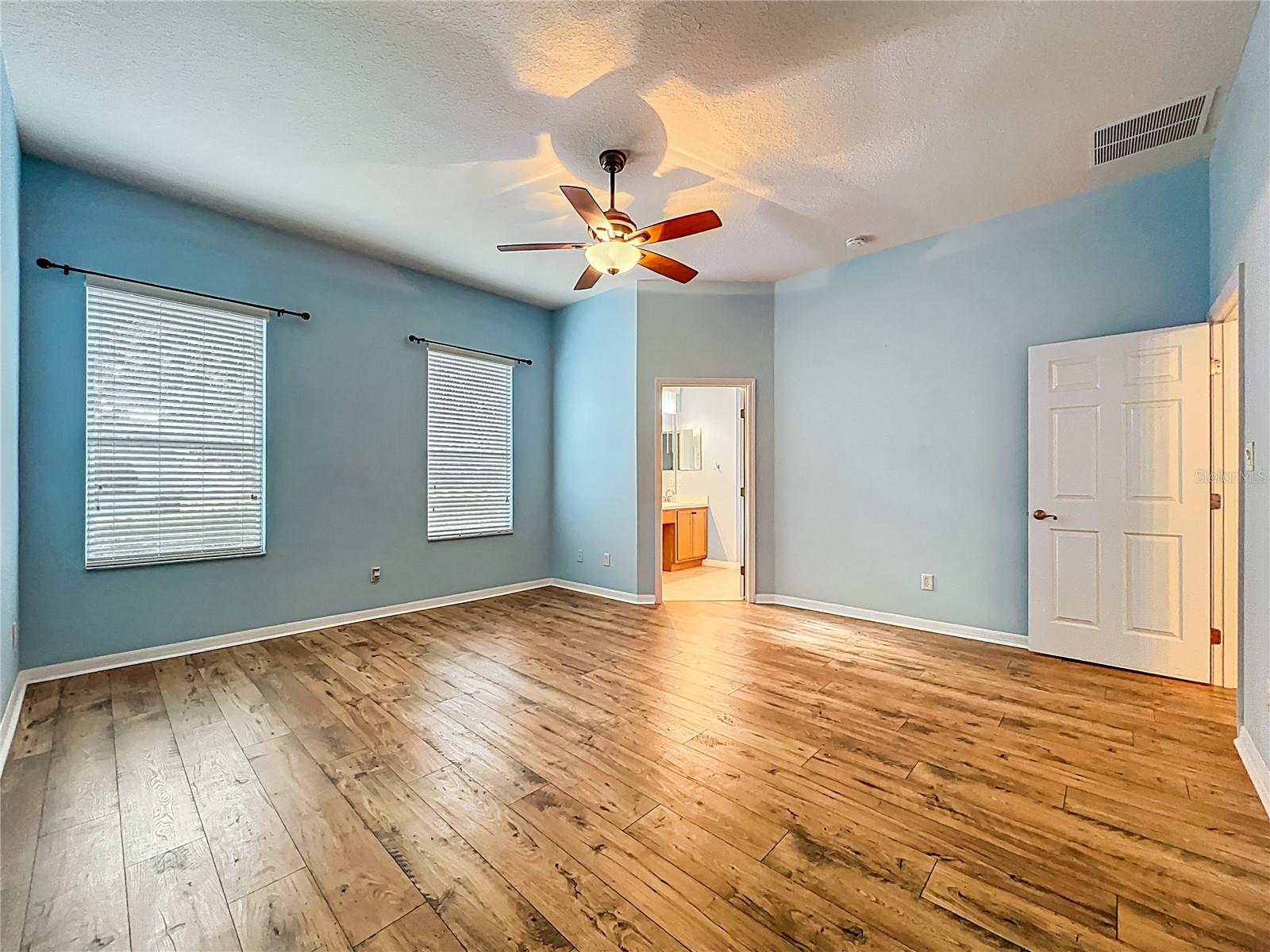 PLANTATION AT LEESBURG GLENDALE VILLAGE - Residential