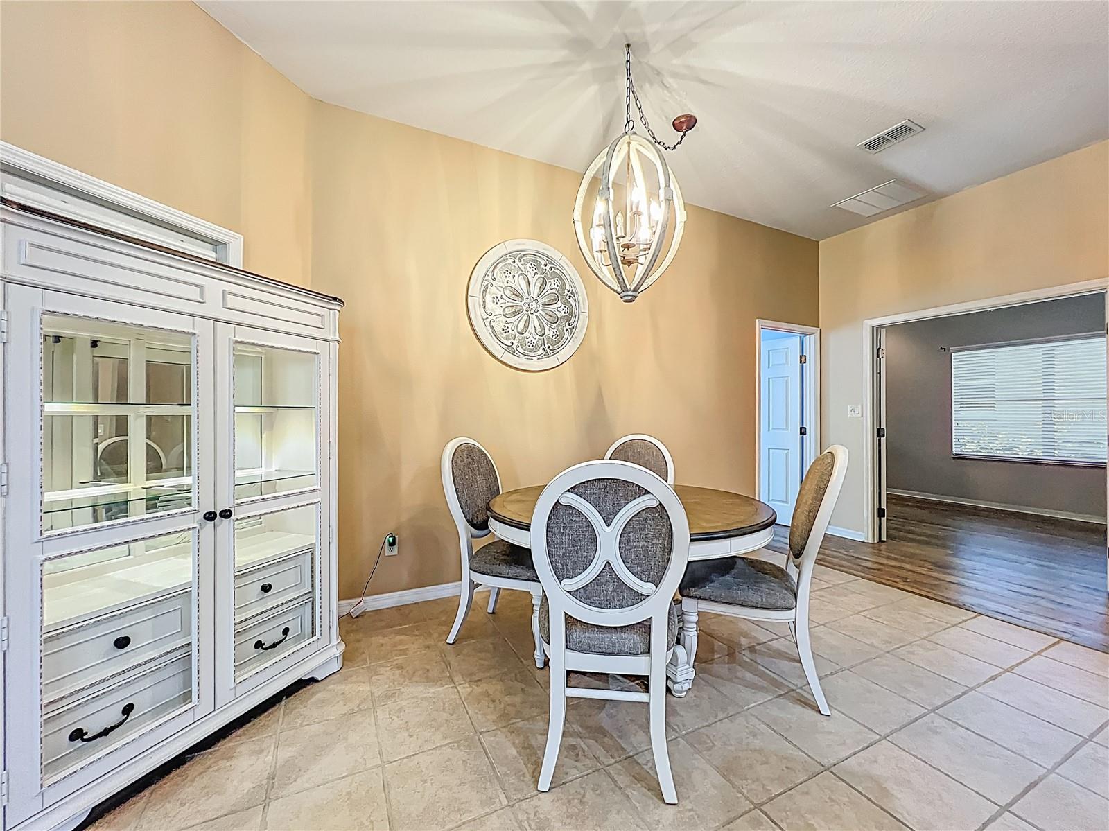 PLANTATION AT LEESBURG GLENDALE VILLAGE - Residential