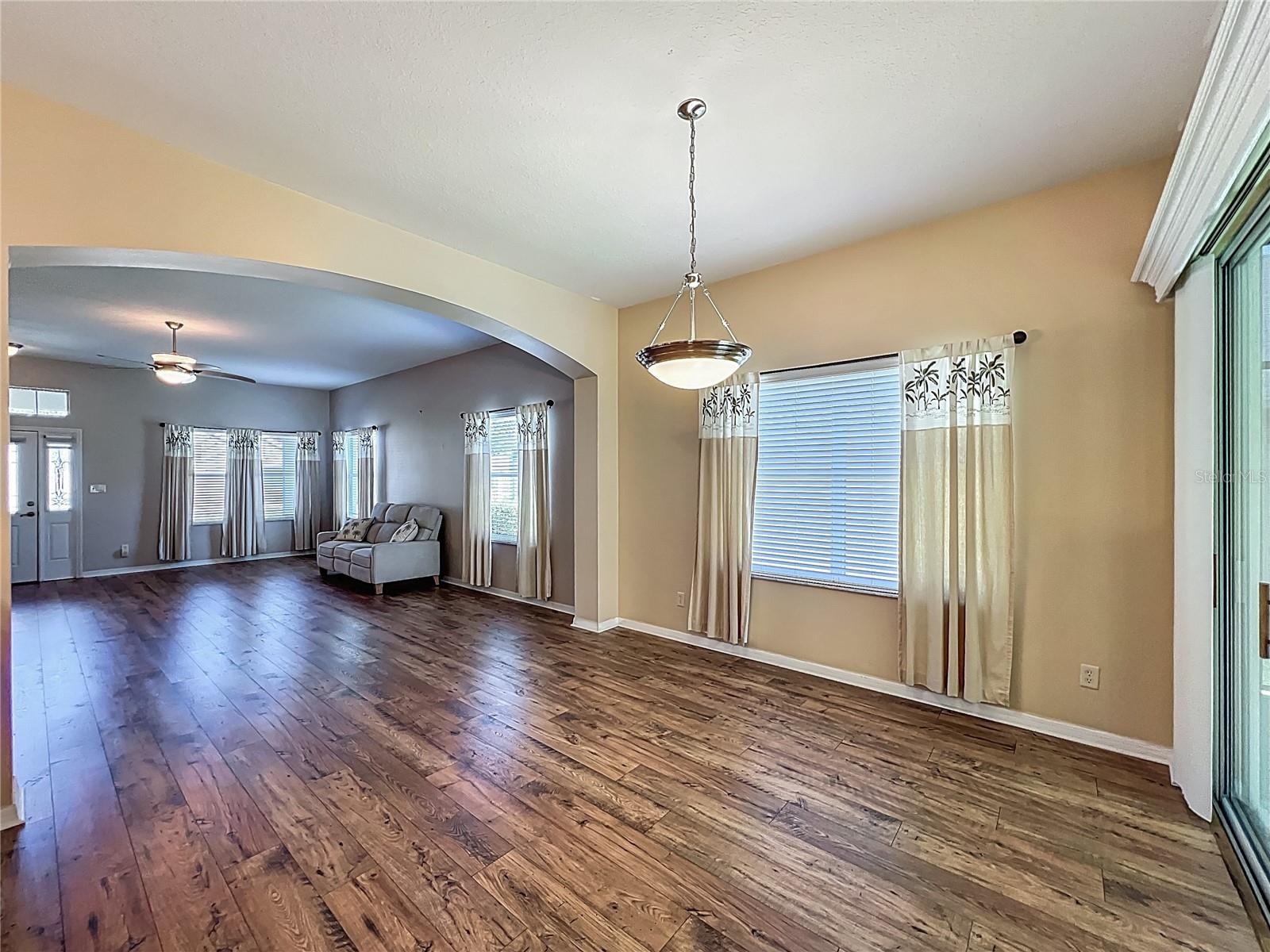 PLANTATION AT LEESBURG GLENDALE VILLAGE - Residential