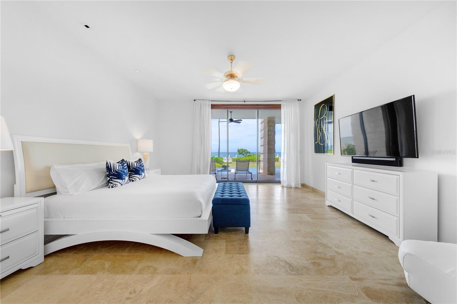 WEST BEACH RESIDENCES - Residential