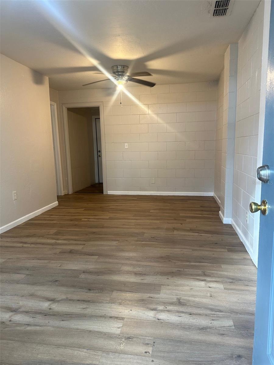 HARRIS ESTATE HARRIS LANDS REPL E 1/2 - Residential Lease