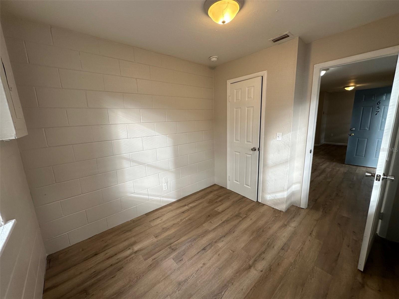 HARRIS ESTATE HARRIS LANDS REPL E 1/2 - Residential Lease