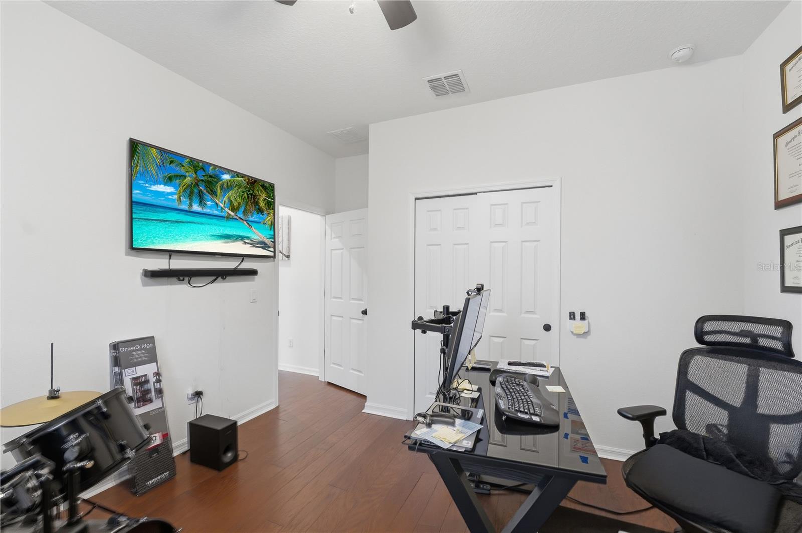 HILLSIDE/WEKIVA - Residential