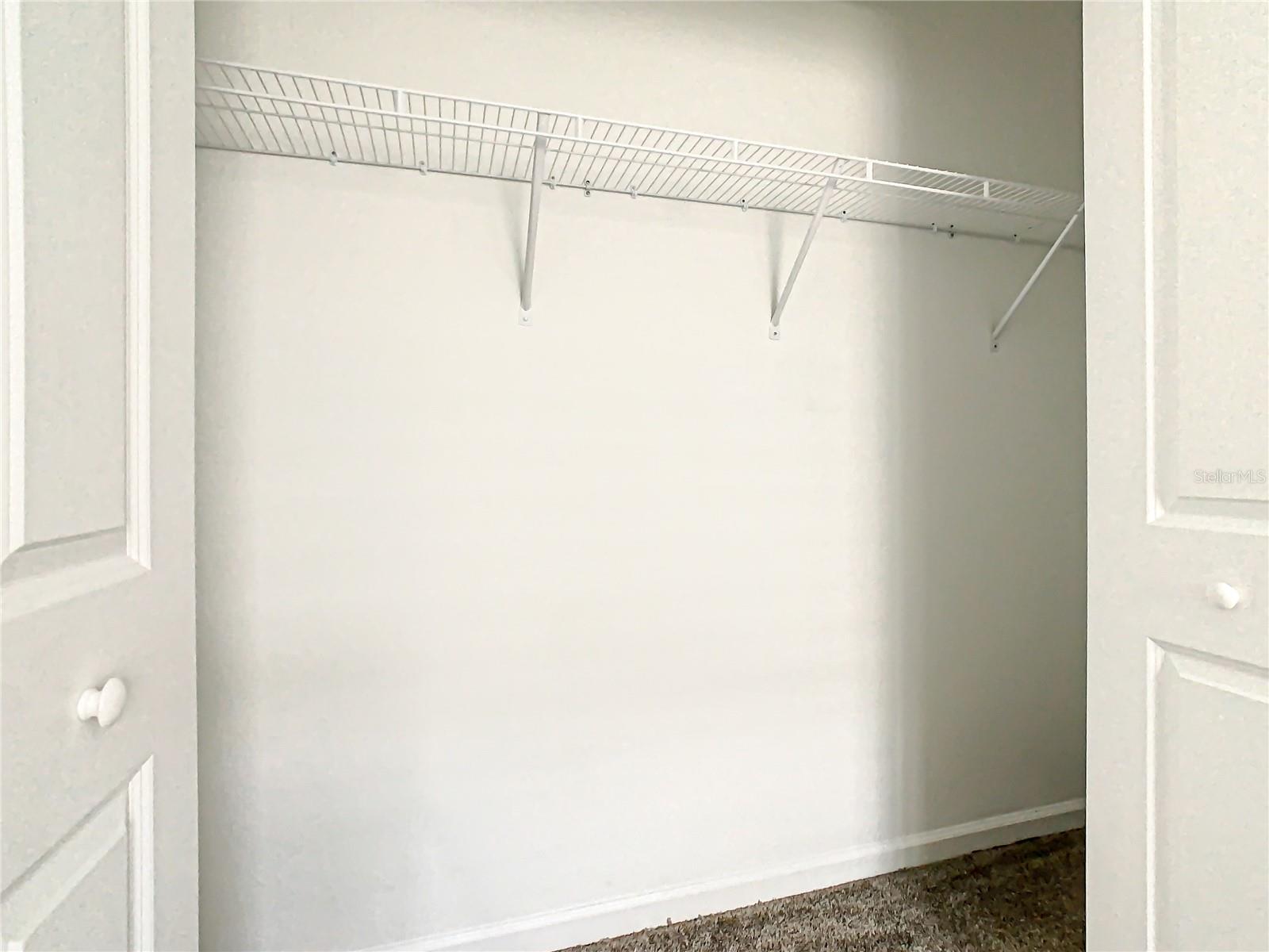 CASCADES PHASES 1A AND 1B - Residential Lease