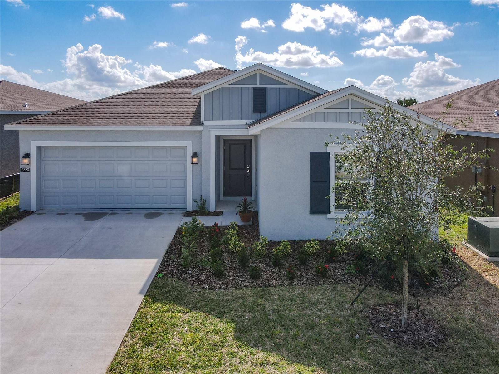 CASCADES PHASES 1A AND 1B - Residential Lease