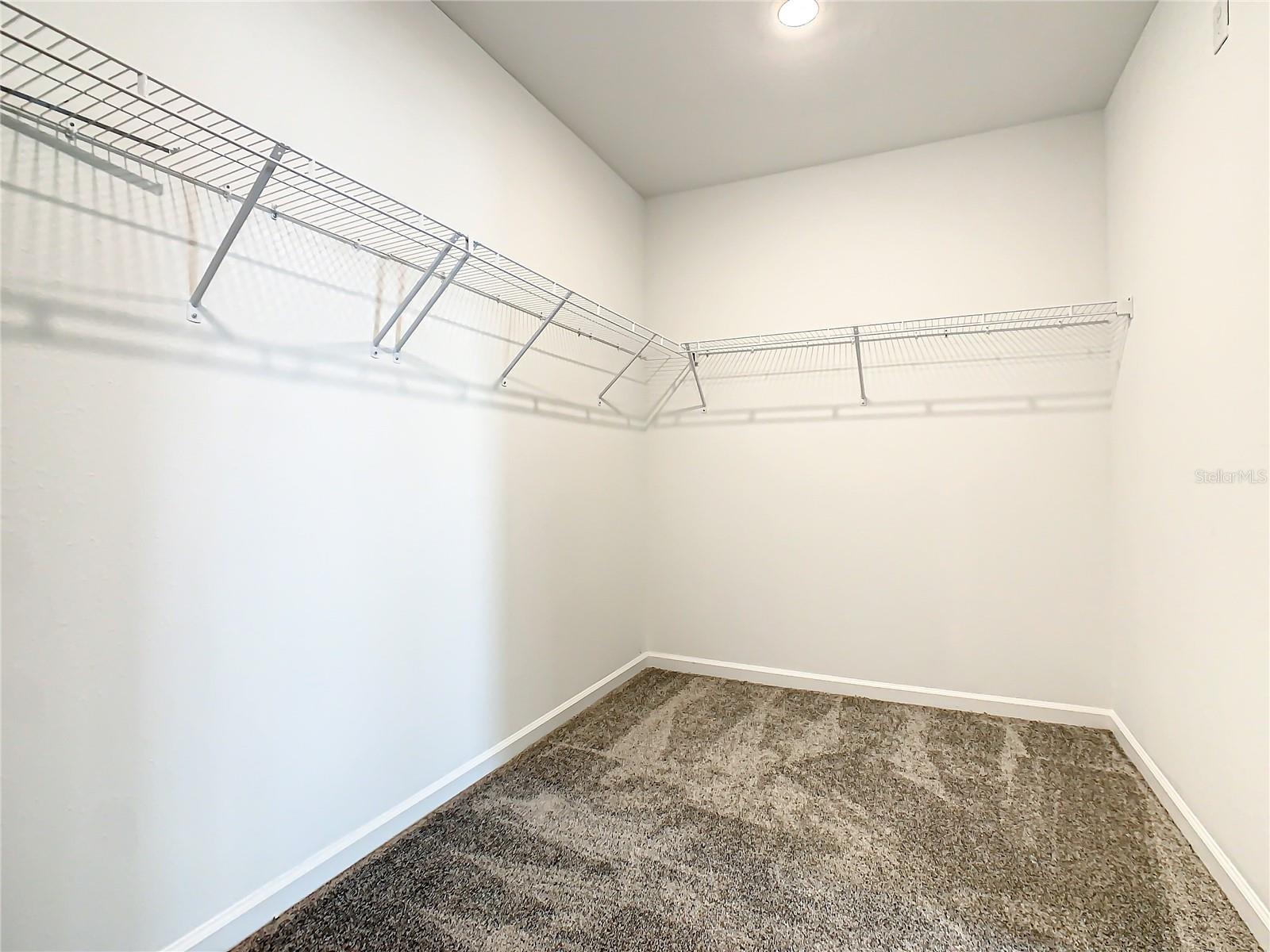 CASCADES PHASES 1A AND 1B - Residential Lease