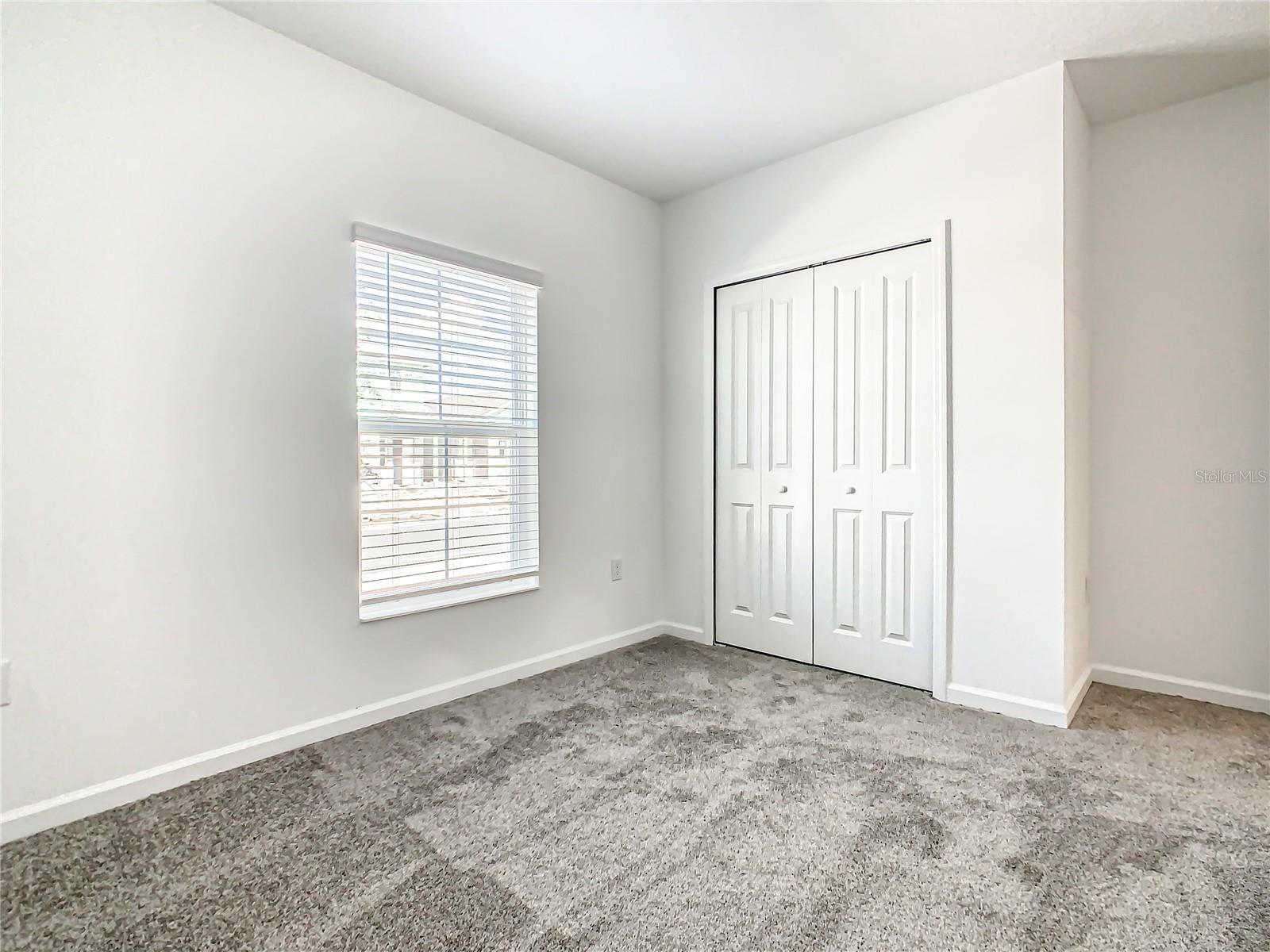 CASCADES PHASES 1A AND 1B - Residential Lease