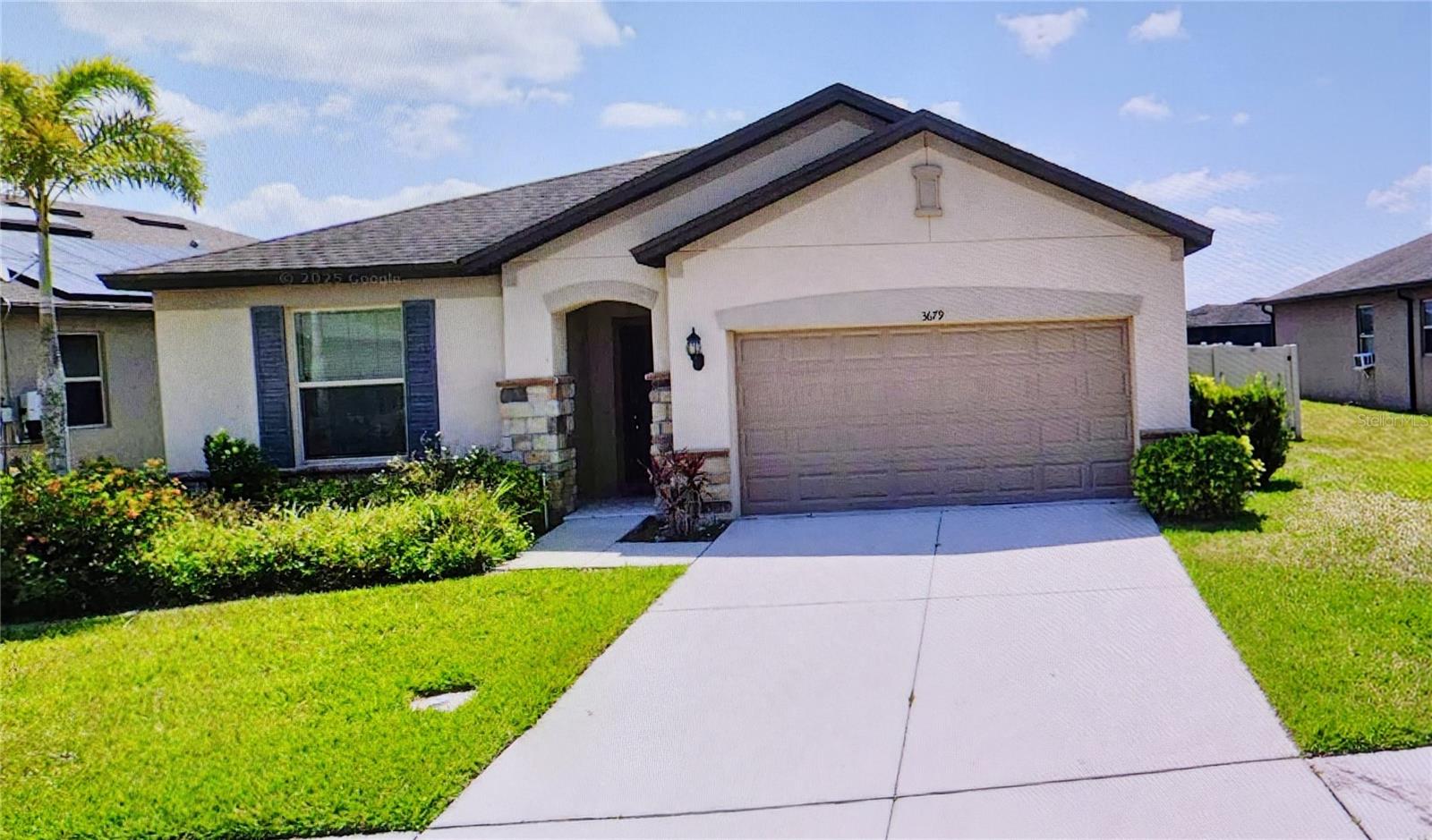 WATER VIEW ! 3 BED ROOMS WITH 2 BATH AND A BONUS ROOM ! GRANITE COUNTER TOP IN THE KITCHEN WITH AN ISLAND ! COMMUNITY POOL ! PLAY GROUND ! FENCED BACK YARD FOR PRIVACY ! BONUS ROOM COULD BE AN OFFICE ROOM OR 4TH BED ROOM !