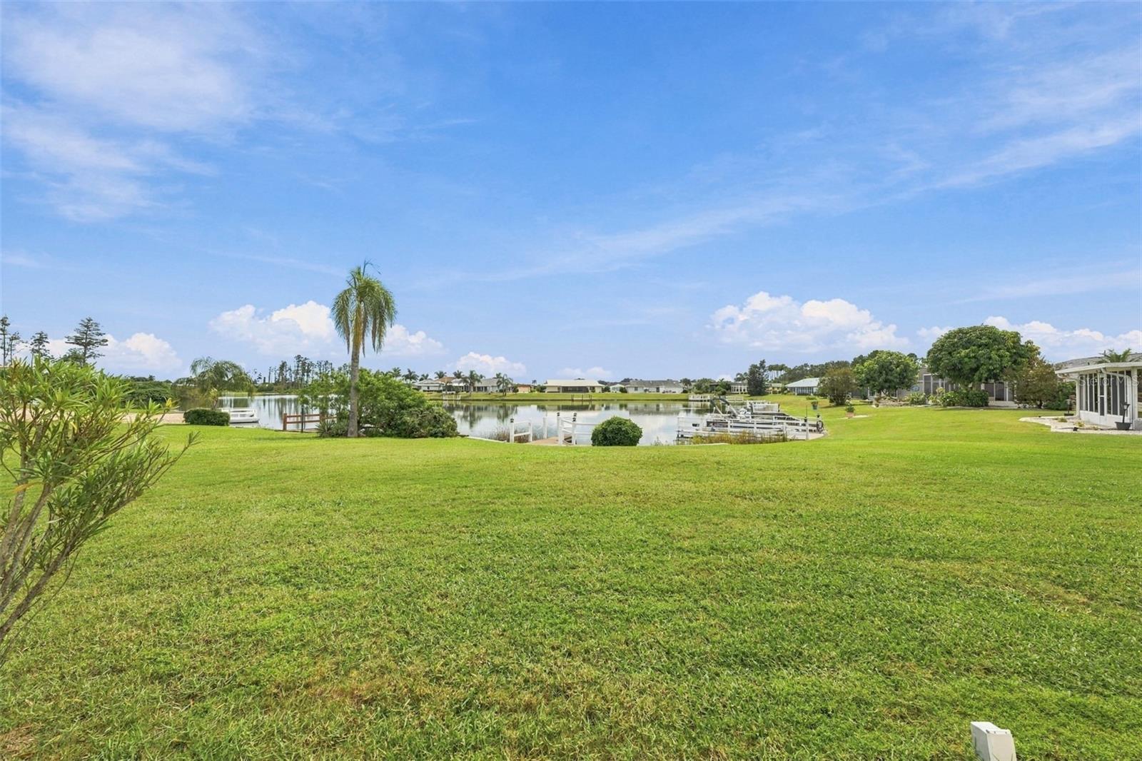 1810 MILFORD CIRCLE, SUN CITY CENTER, FL, 33573 3 1810 MILFORD CIRCLE