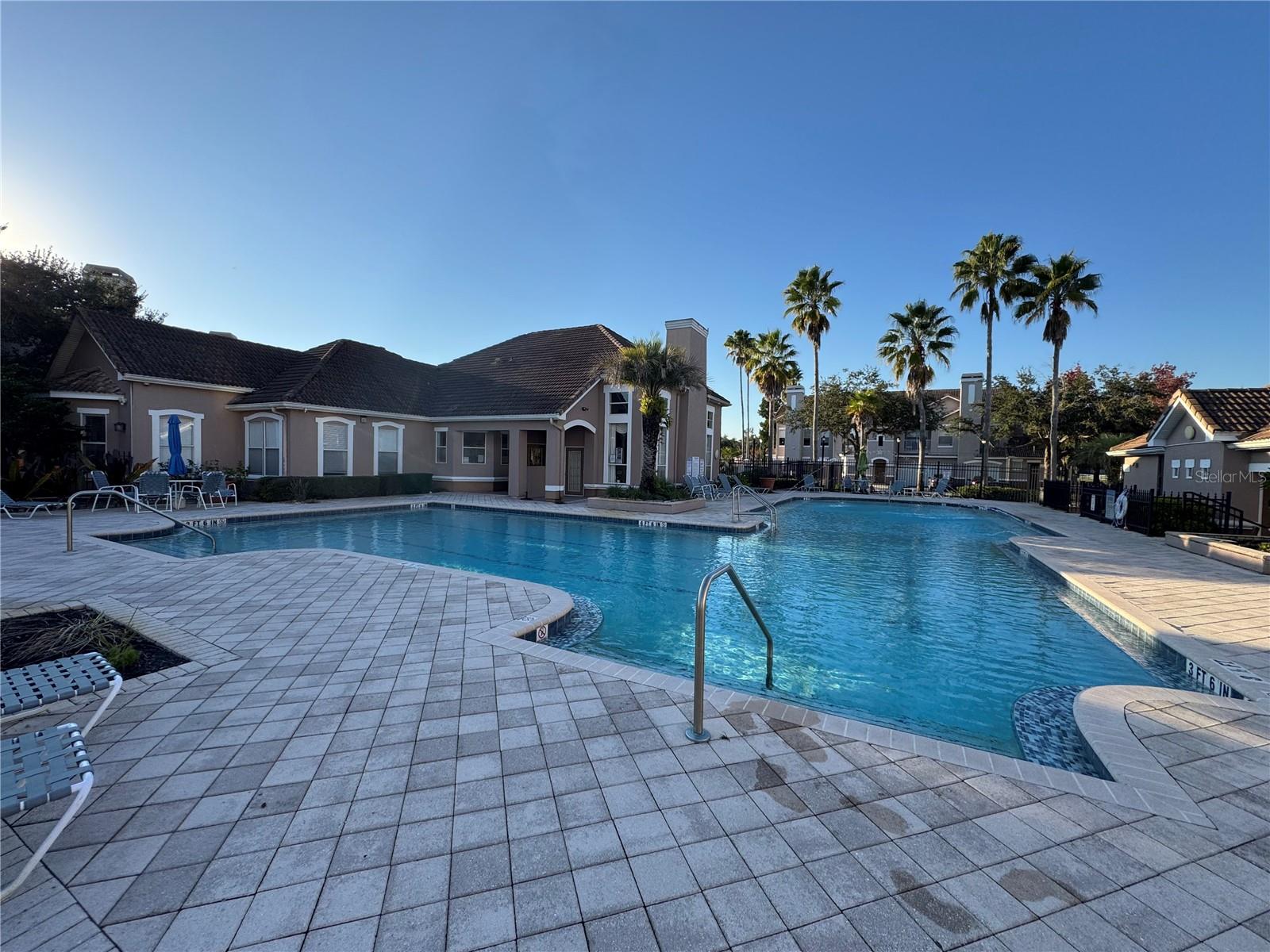 THE VILLAS CONDO - Residential Lease