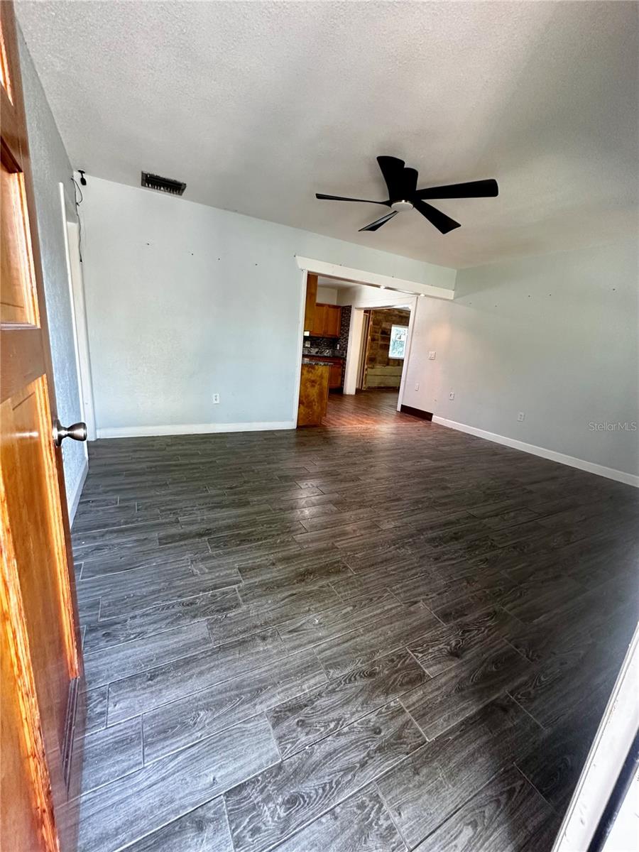 6125 MEDFORD COURT