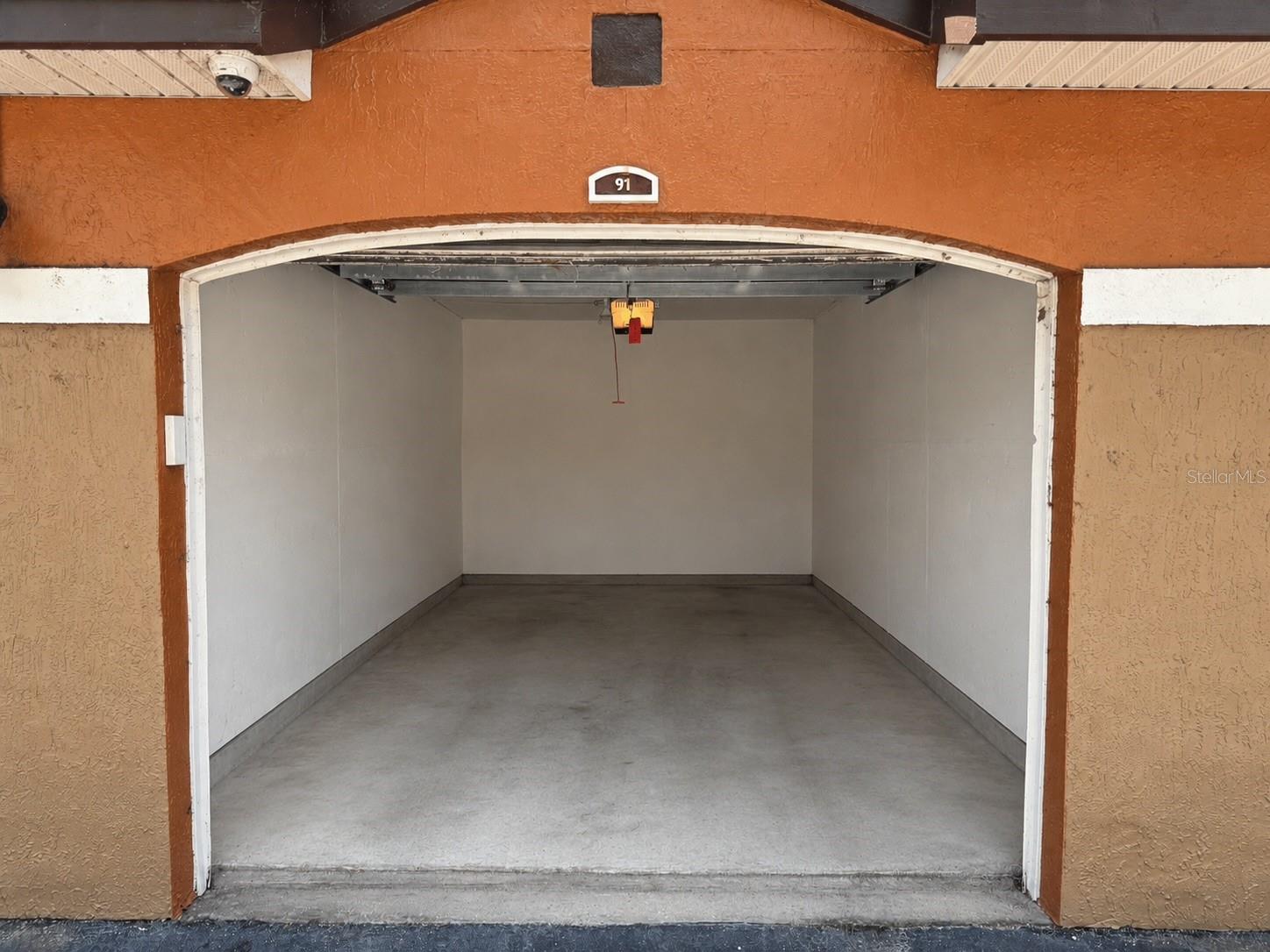 CREST/WATERFORD LAKES - Residential