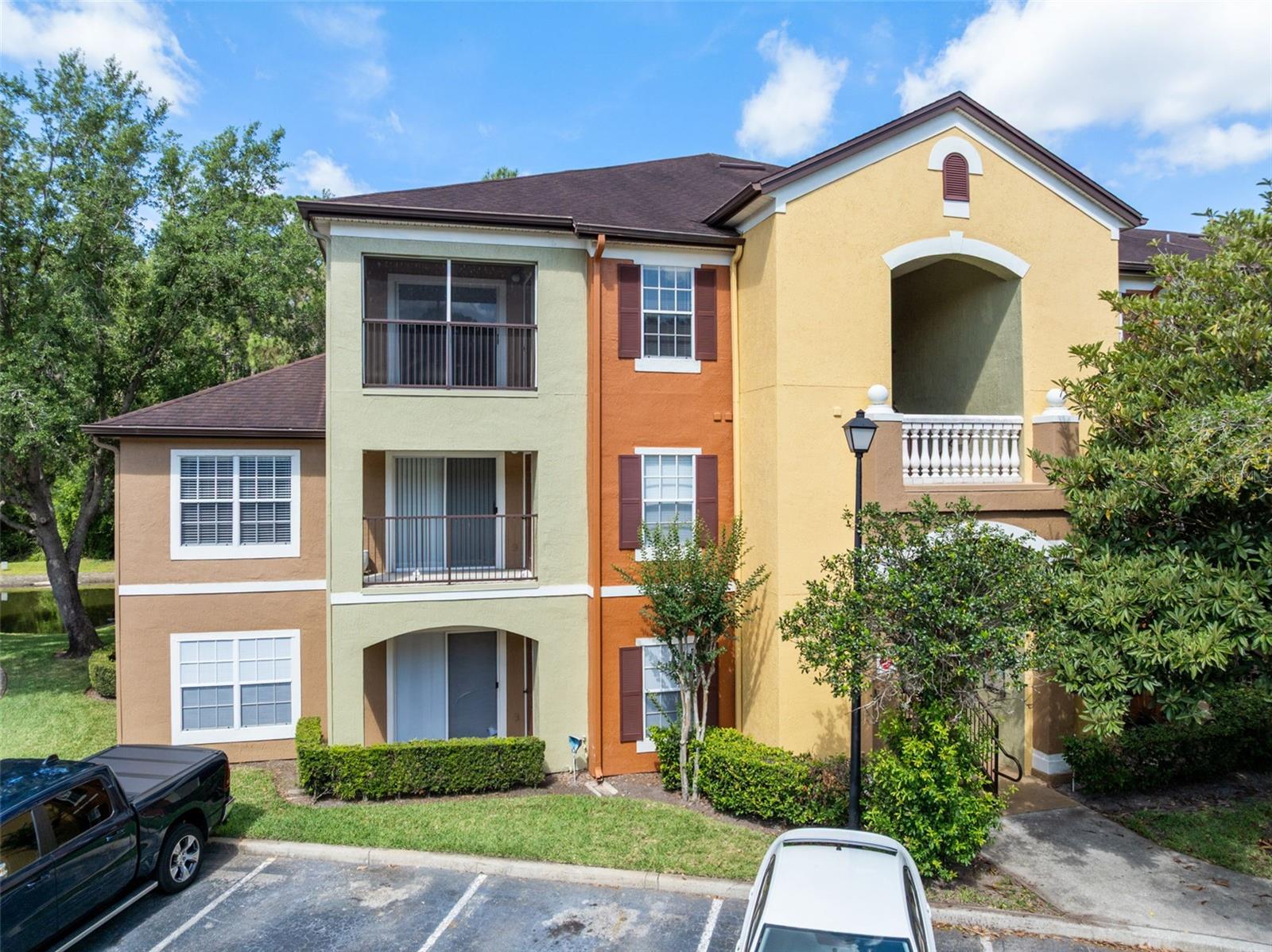 CREST/WATERFORD LAKES - Residential