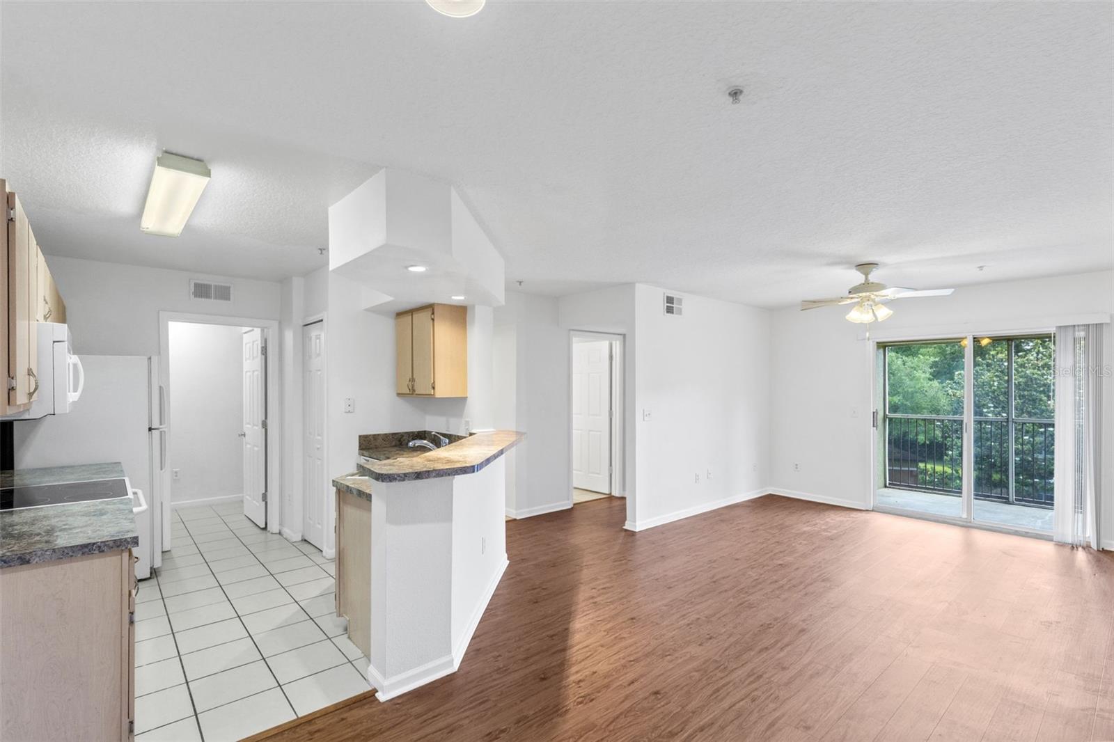 CREST/WATERFORD LAKES - Residential