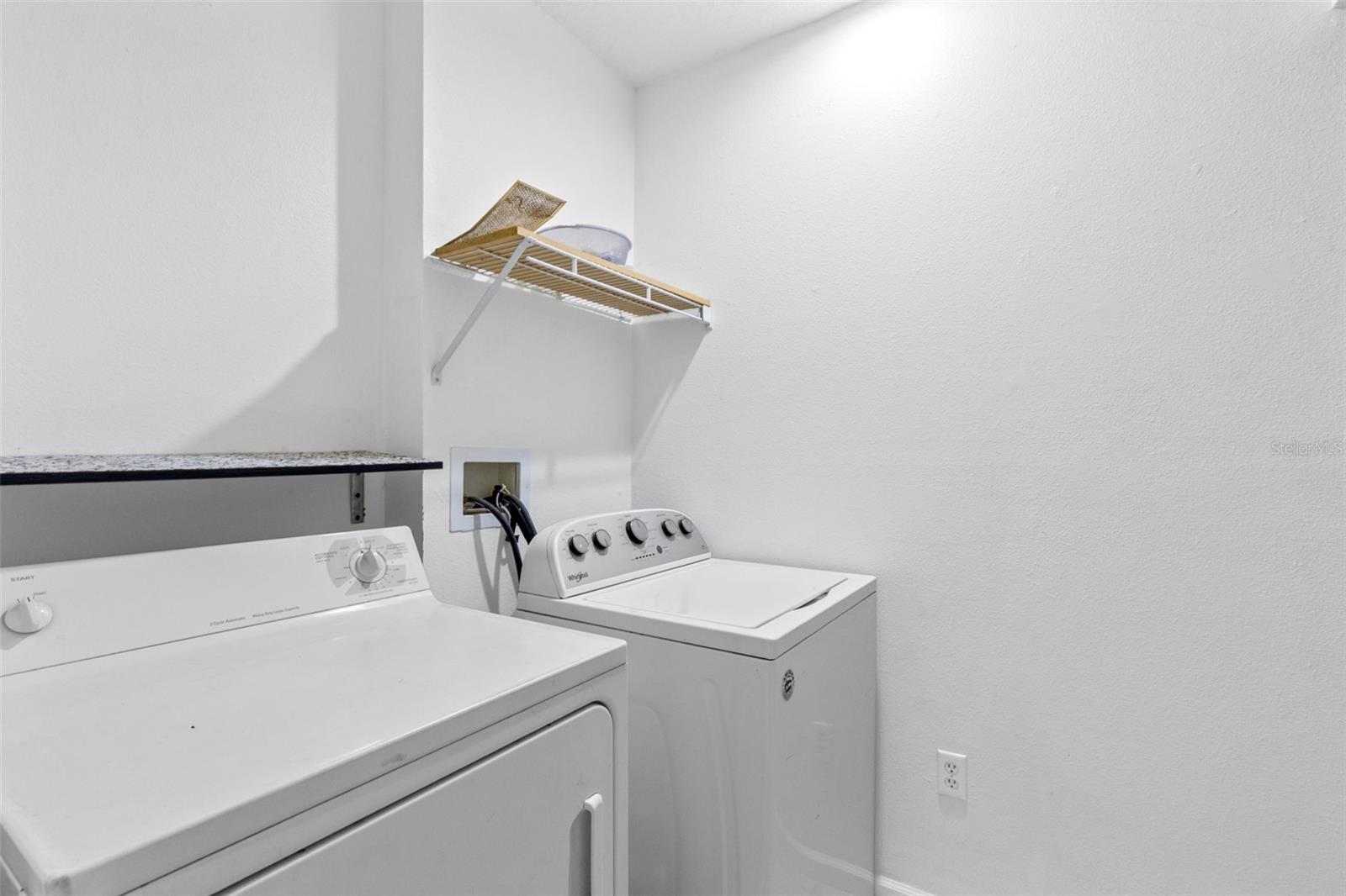 CREST/WATERFORD LAKES - Residential