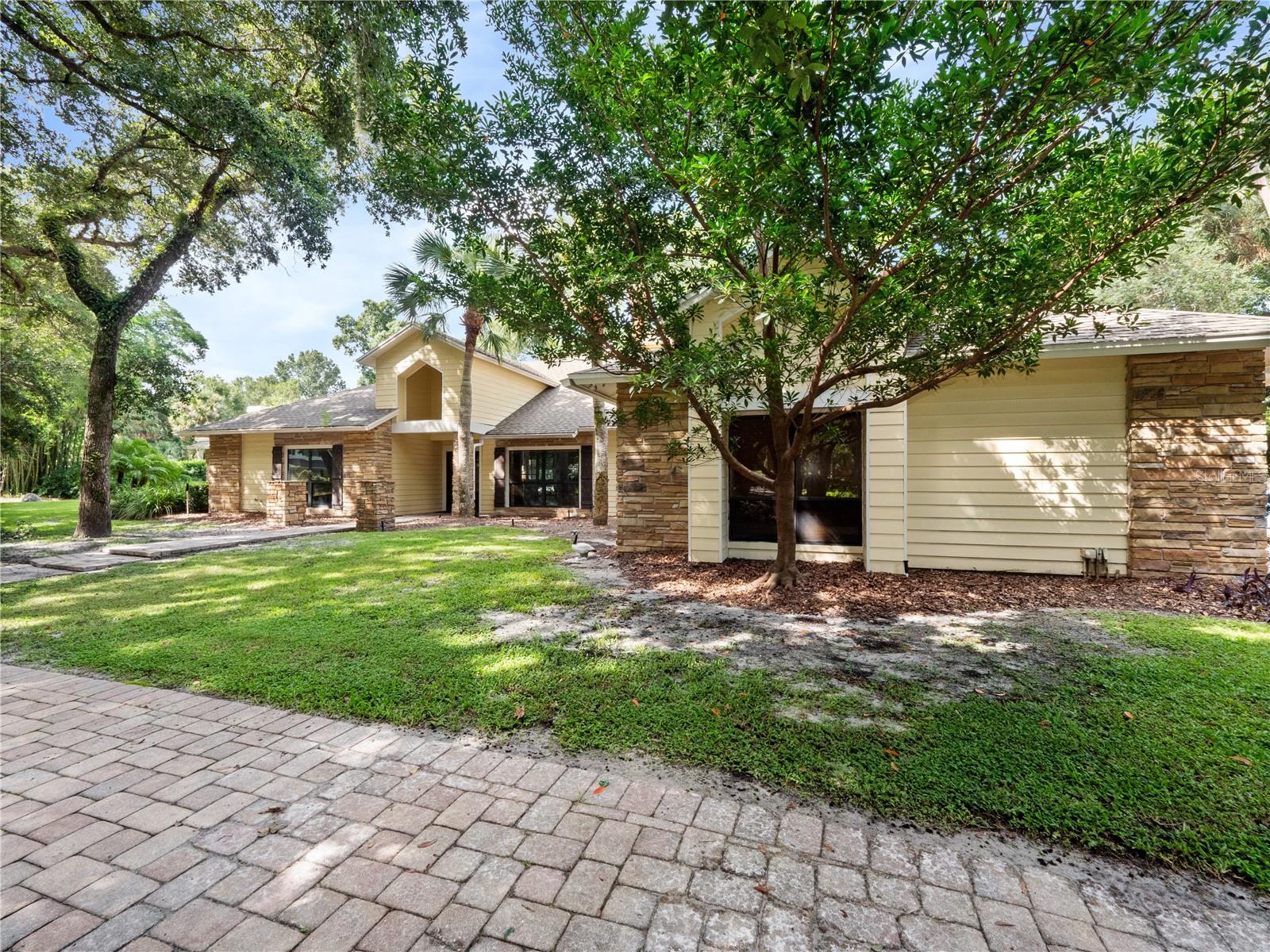2101 SILVER LEAF COURT