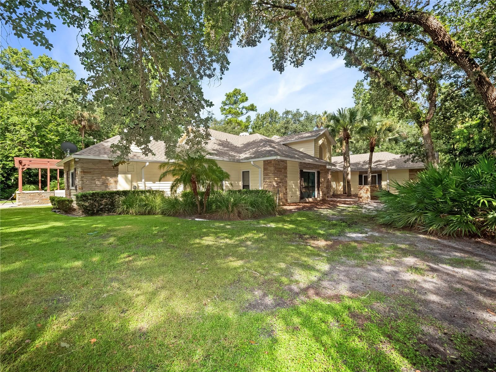 2101 SILVER LEAF COURT