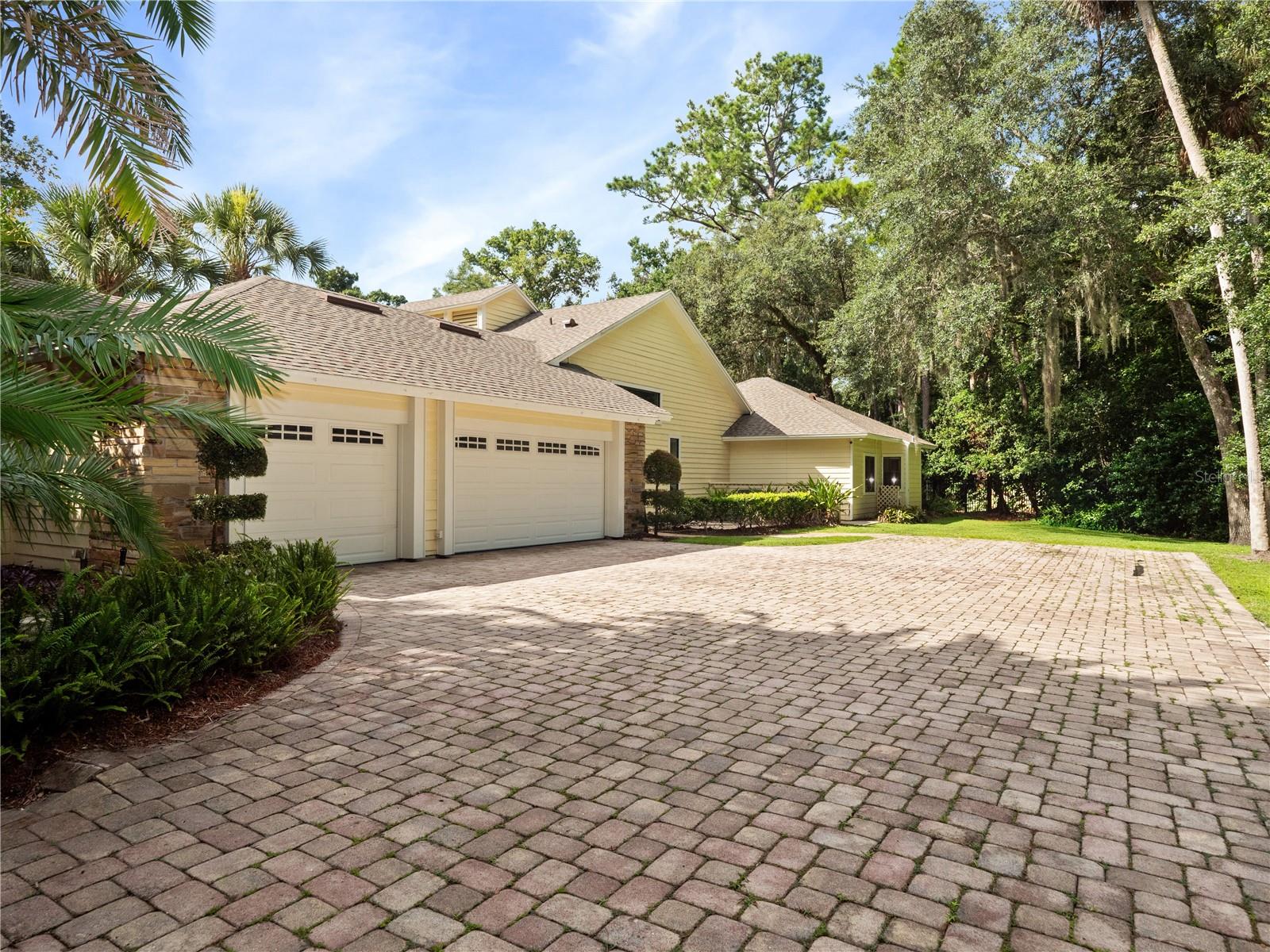 2101 SILVER LEAF COURT