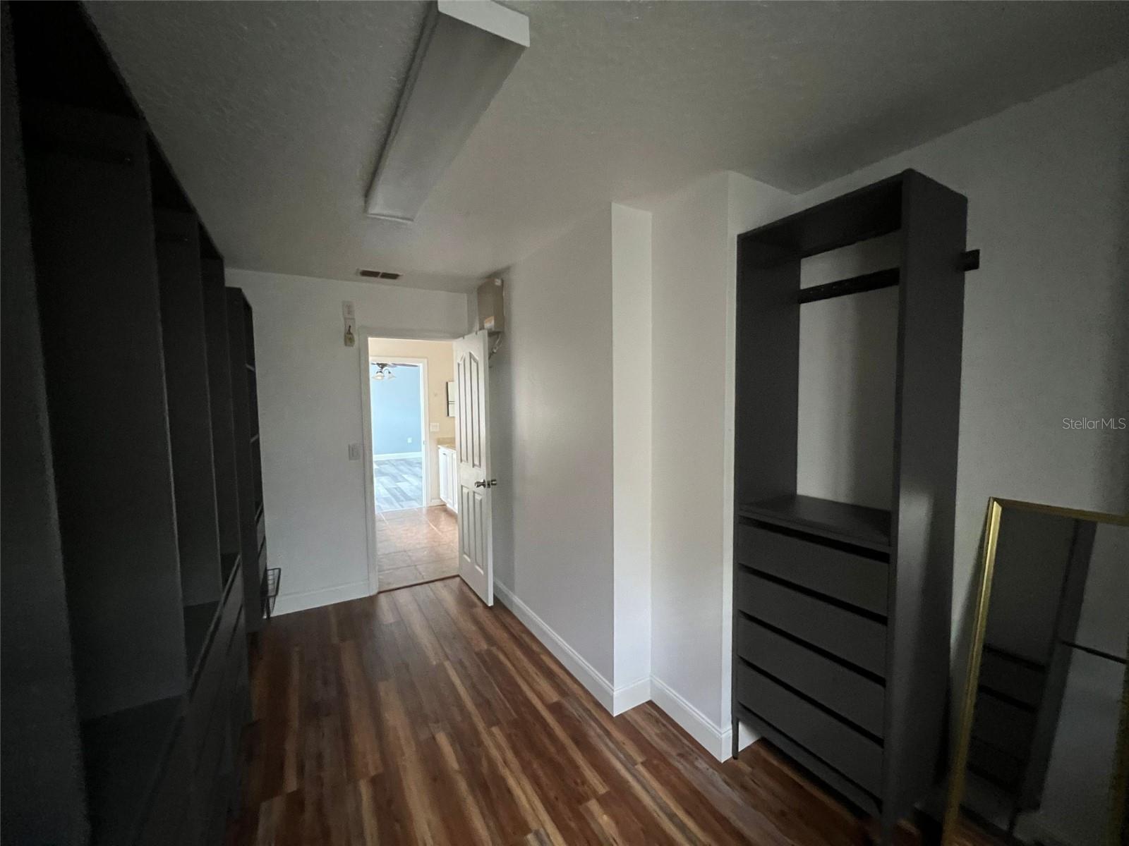 AVALON PARK NORTHWEST VILLAGE PH 01 - Residential Lease