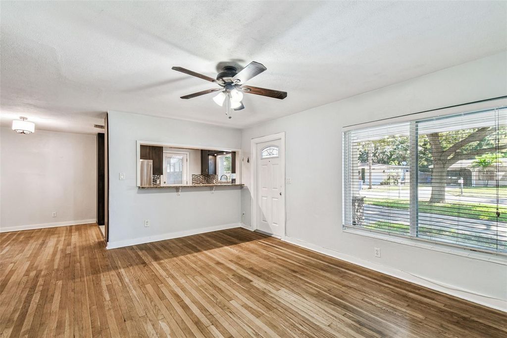 Photo of 4507 S Lois Avenue, Tampa, FL 33611 (MLS # TB8431400)