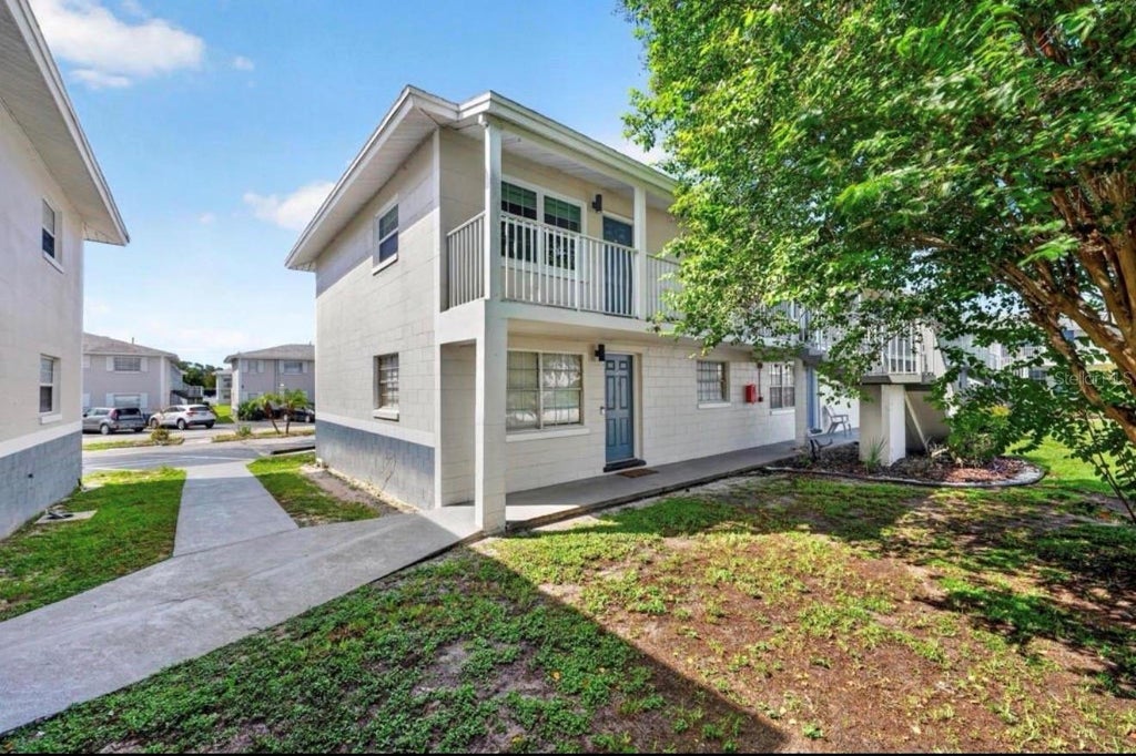 Photo of 1400 Eudora Road #H-77, Mount Dora, FL 32757 (MLS # G5119521)
