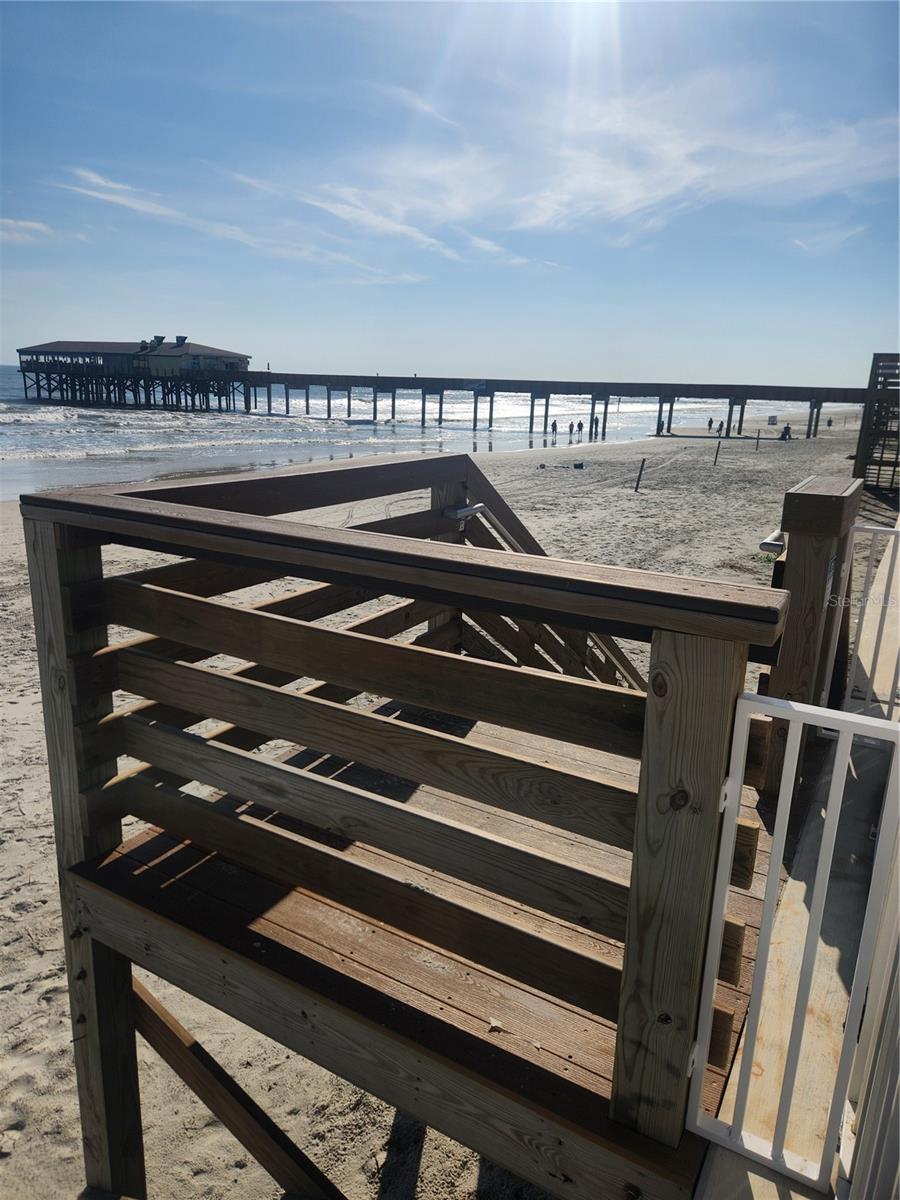 CURRAN SHORES SOUTH - Residential