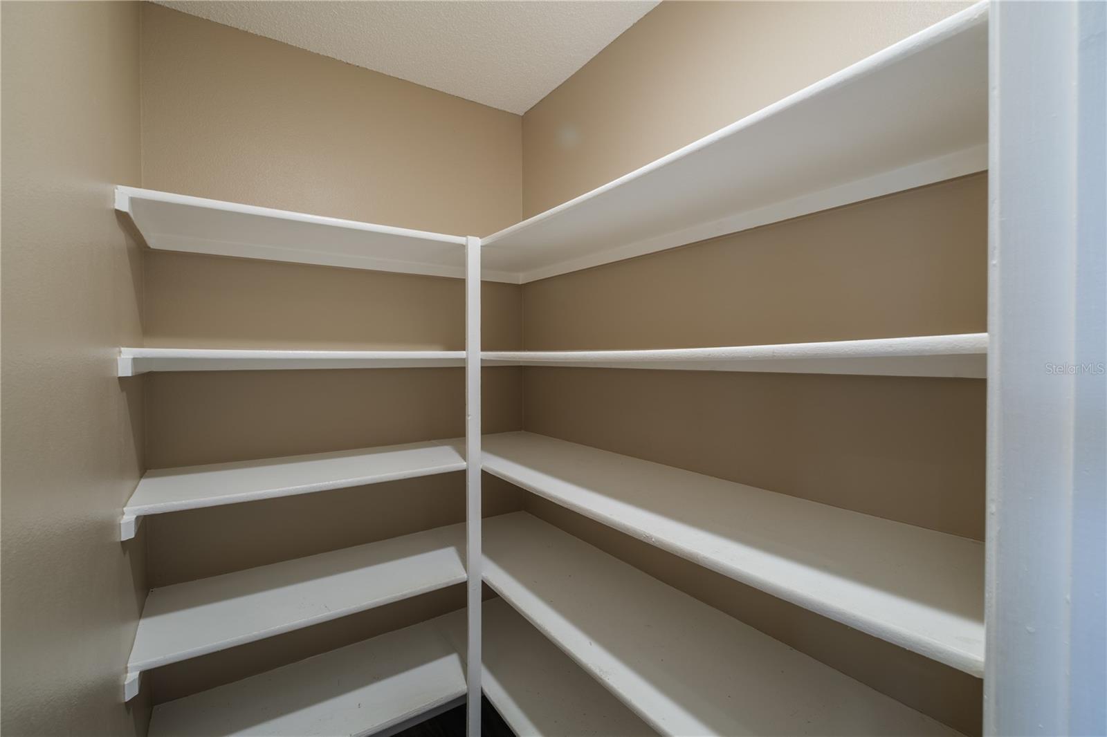 RIVERSIDE AT TWIN RIVERS UN 2 - Residential